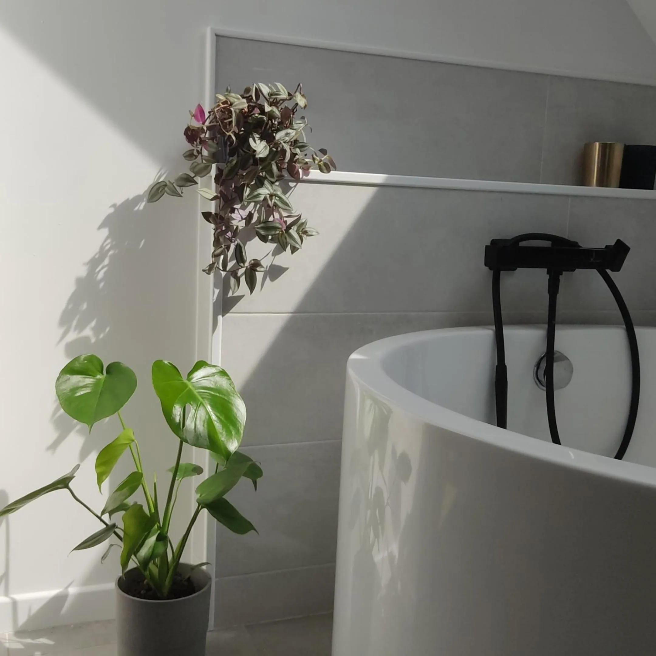 Bathroom in A l'Ombre des Bois, Chambre double vue jardin