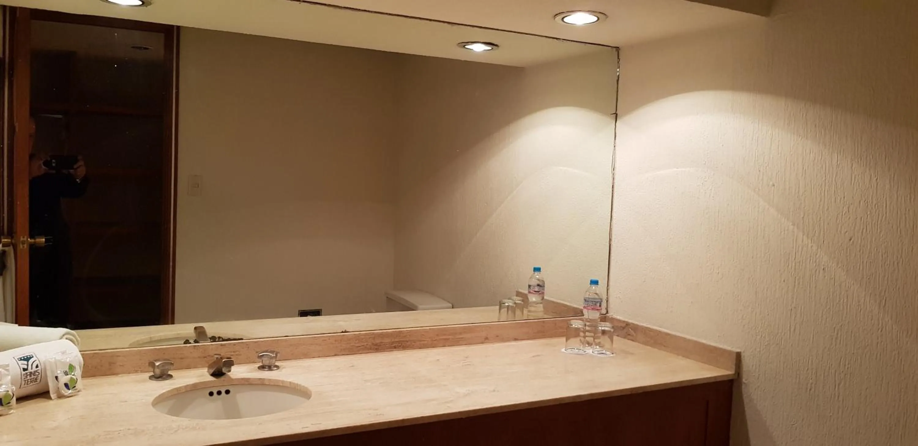 Bathroom in Hotel Finisterre