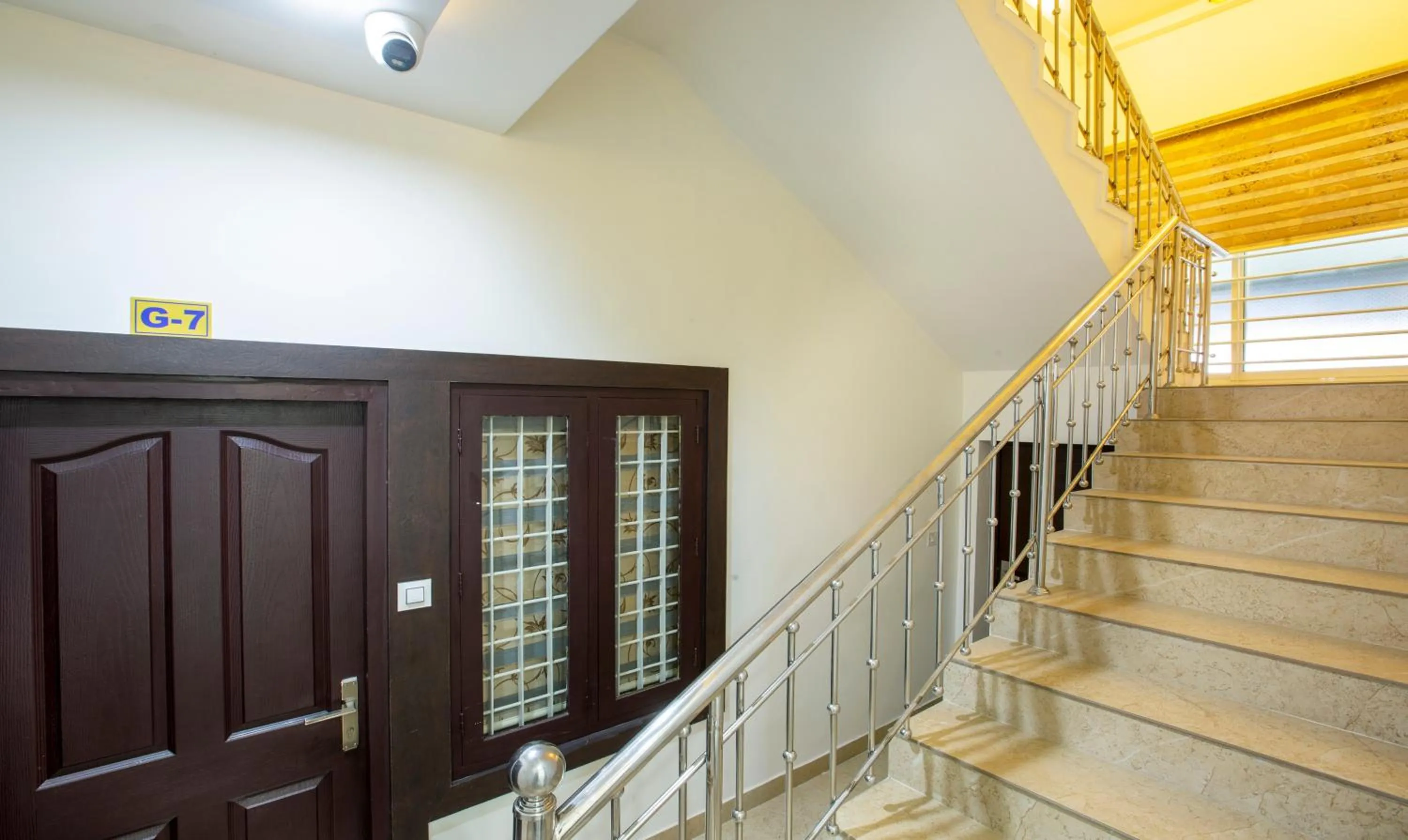 Lobby or reception in Treebo Love Shore Residency, Near Lakeshore Hospital