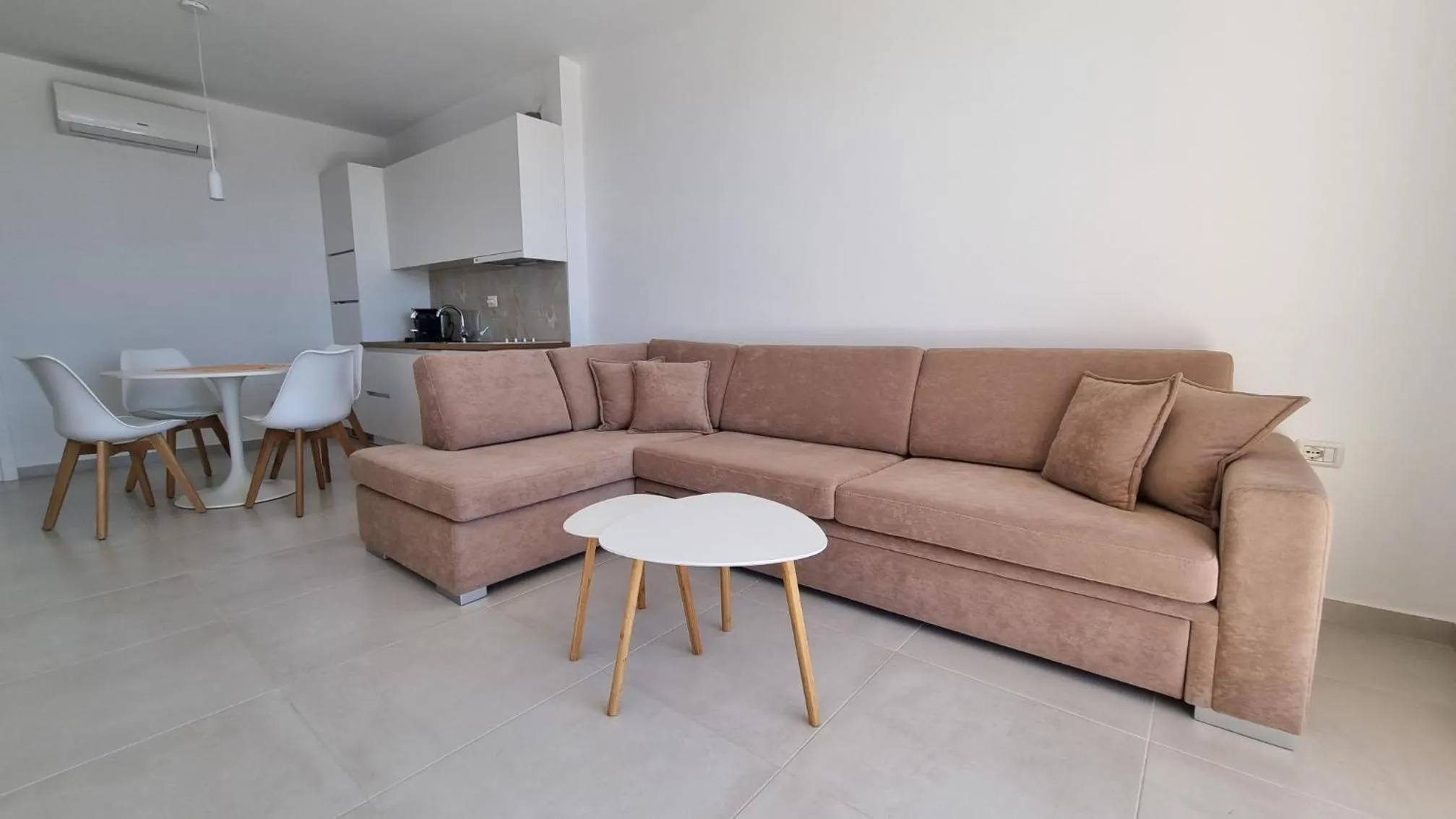 Toni Apartment