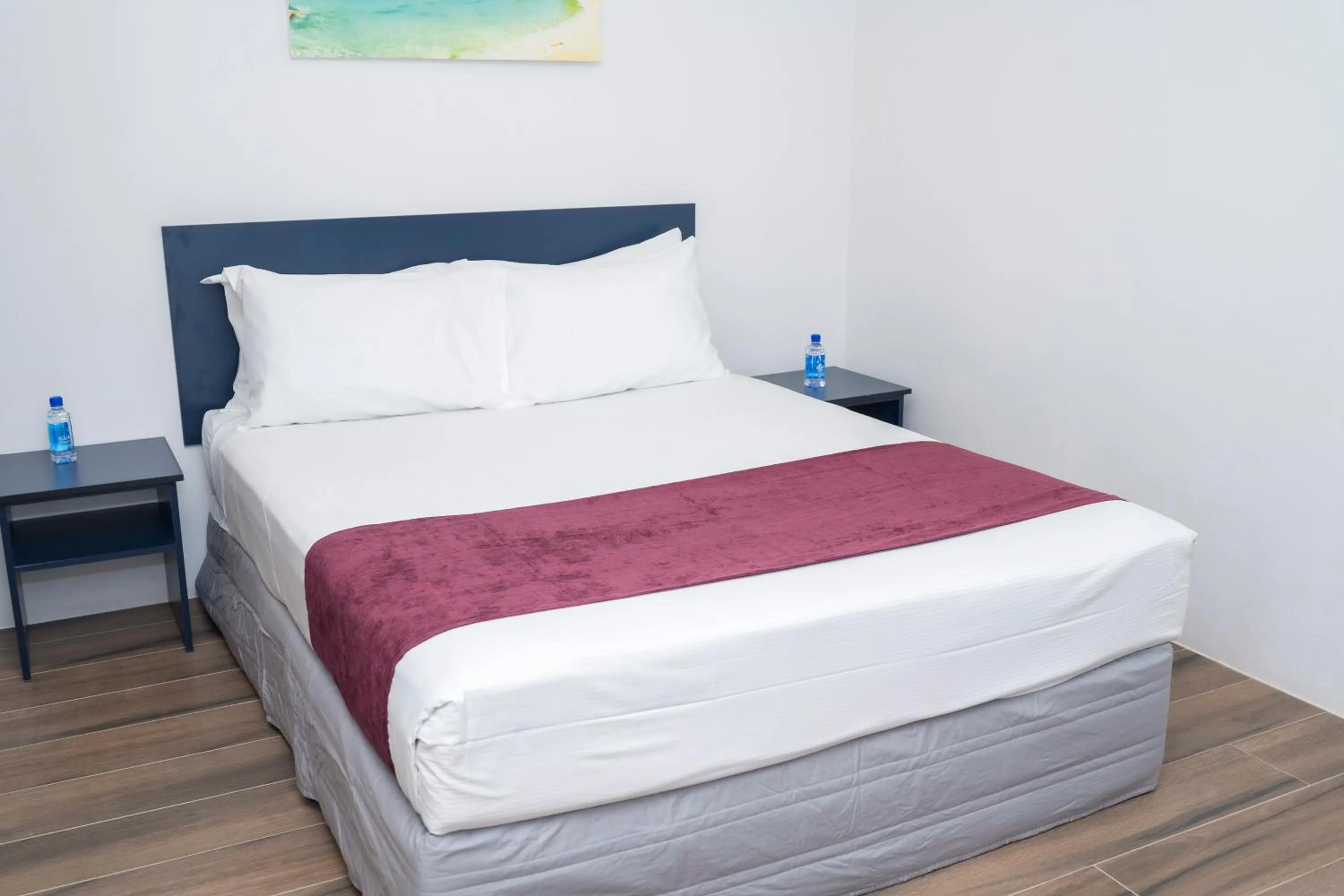 Bedroom, Bed in Garden Apartments