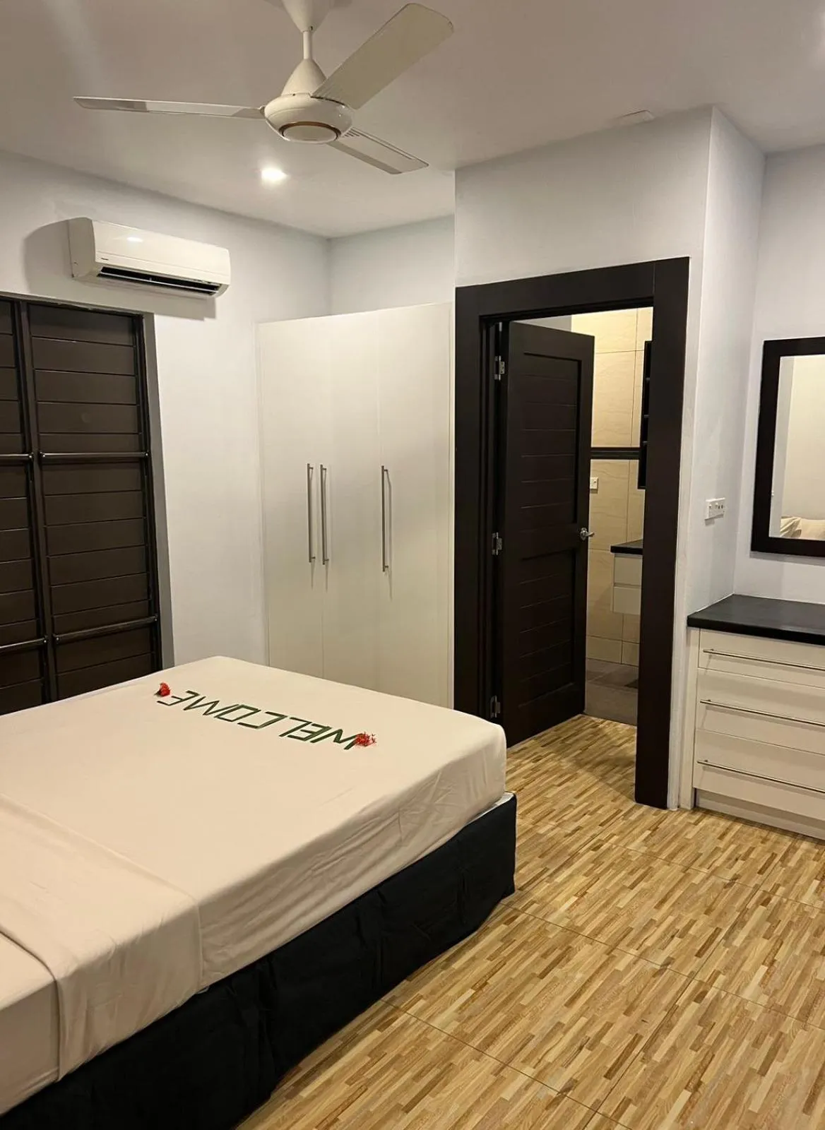 Bed in Garden Apartments