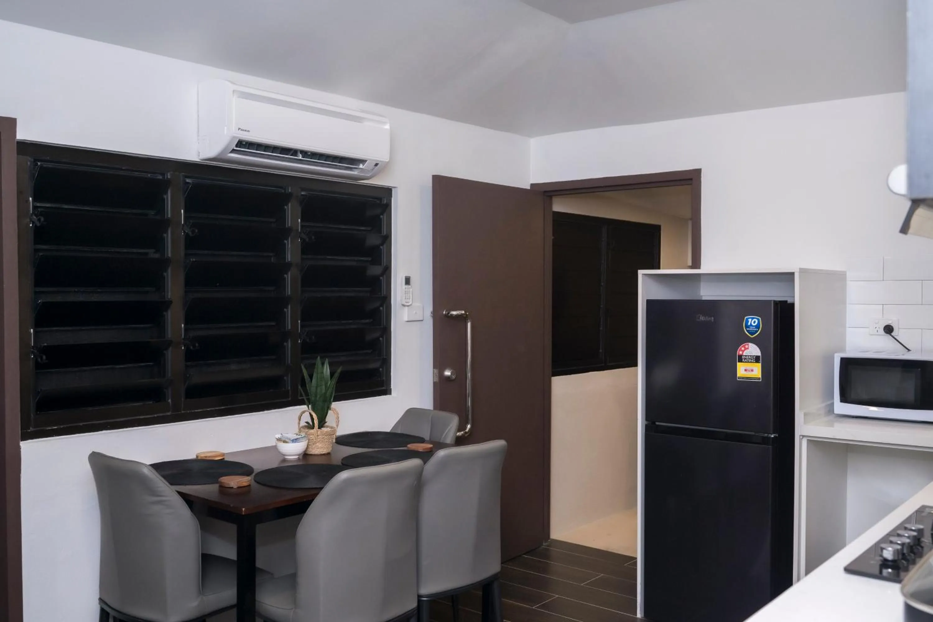 Dining area in Garden Apartments