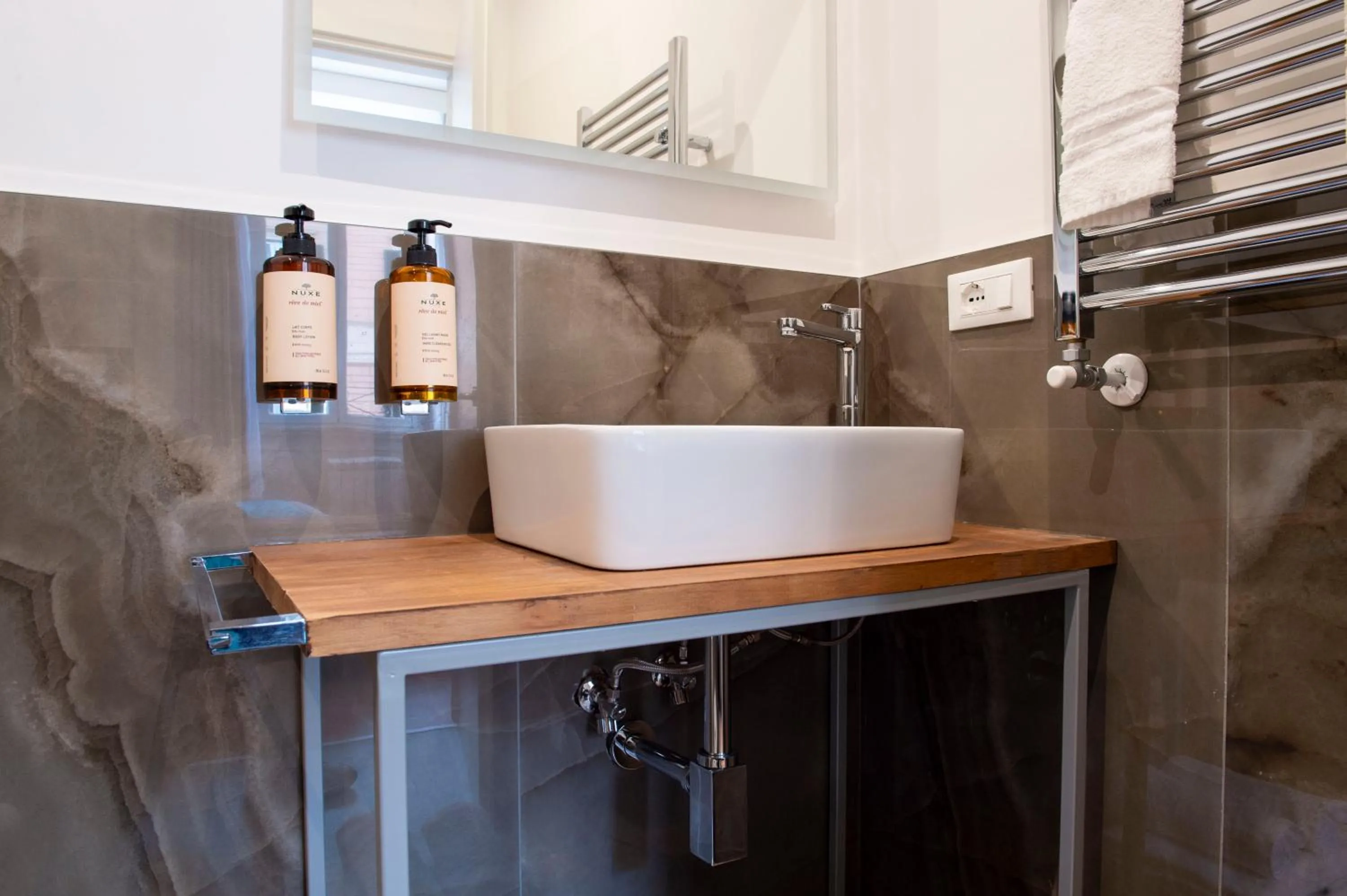 Bathroom in Hotel AD Suites Nazionale