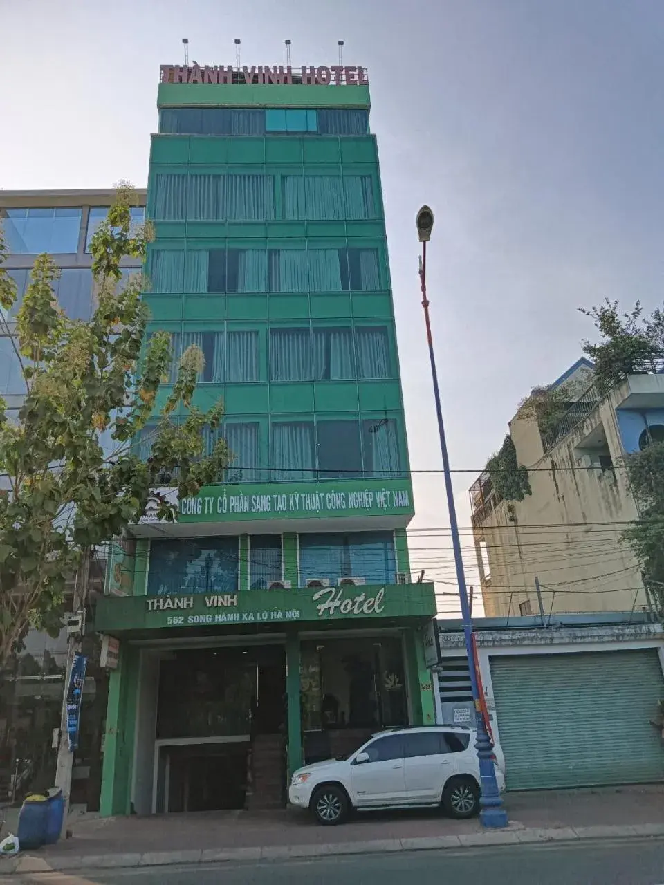 Property building in Thành Vinh Hotel & Apartment Property building in Thành Vinh Hotel & Apartment