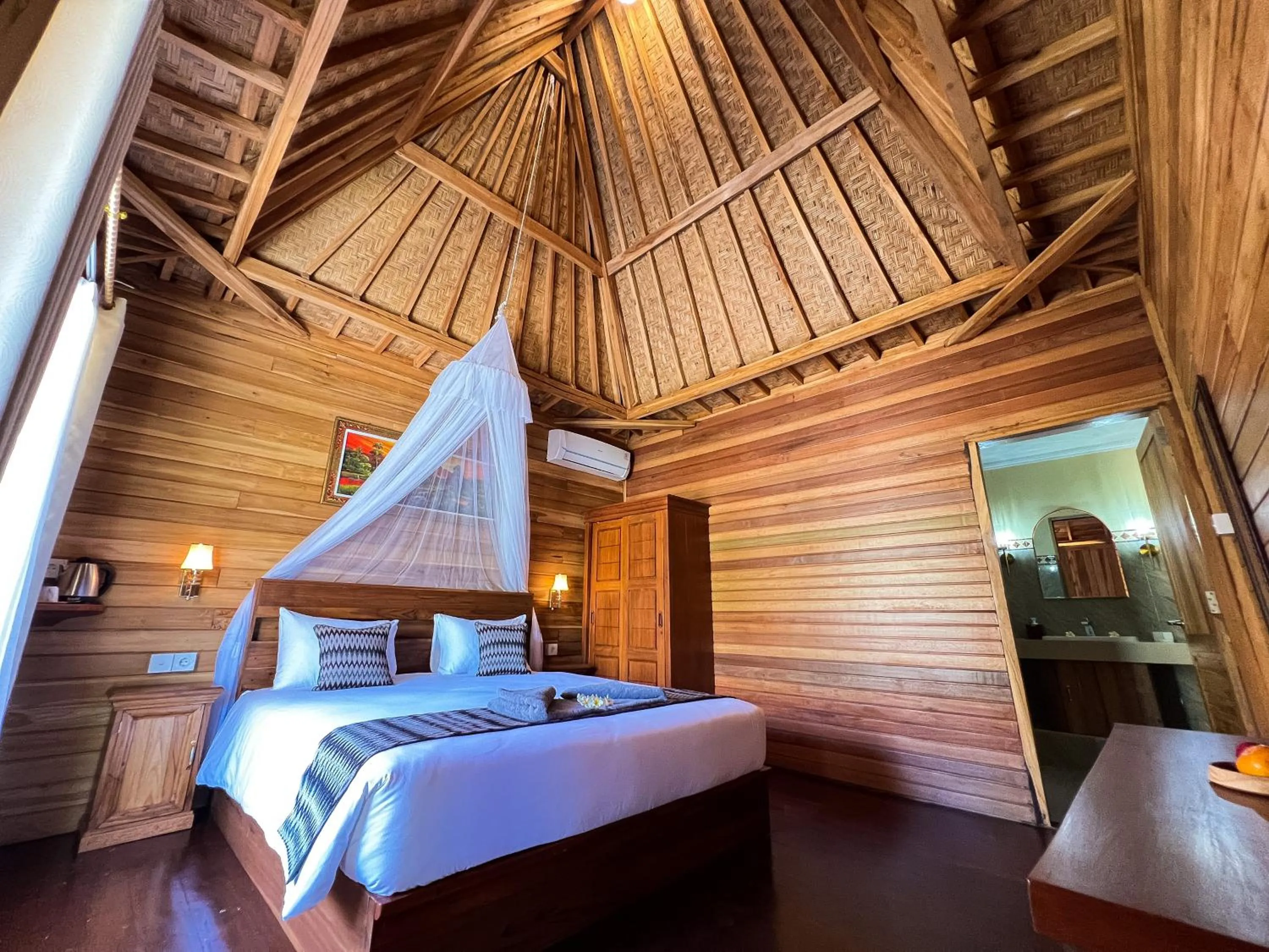 Bedroom, Bed in Skywatch cottage
