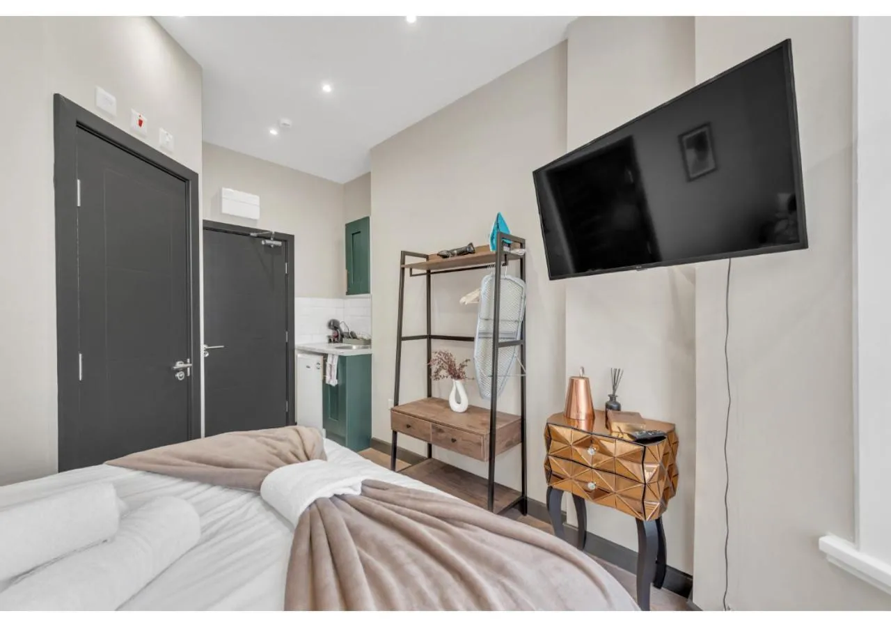 Escape the Ordinary: Cozy and Charming Studio