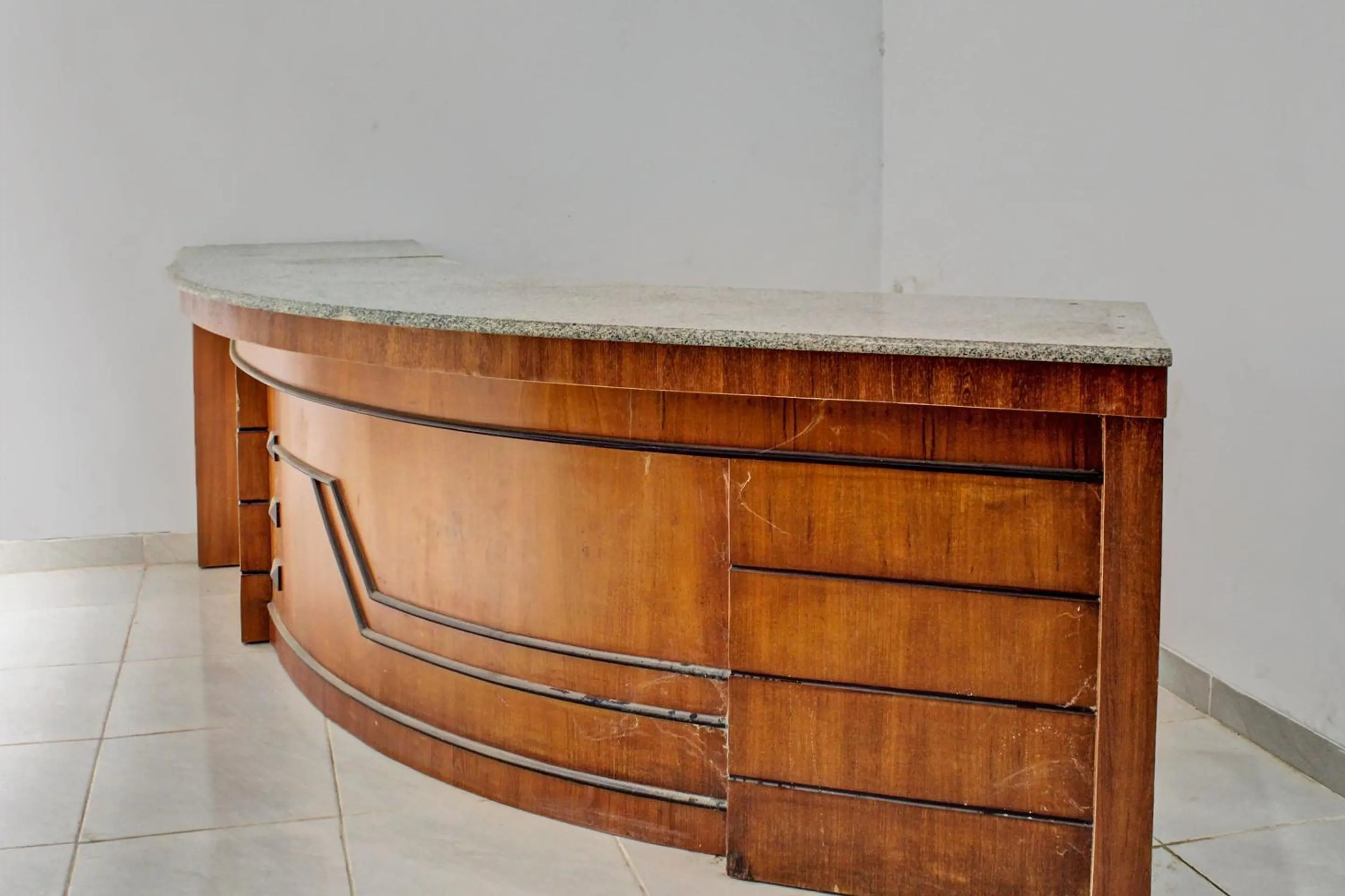 Lobby or reception in OYO Life 92509 Maulana Guest House Simpur