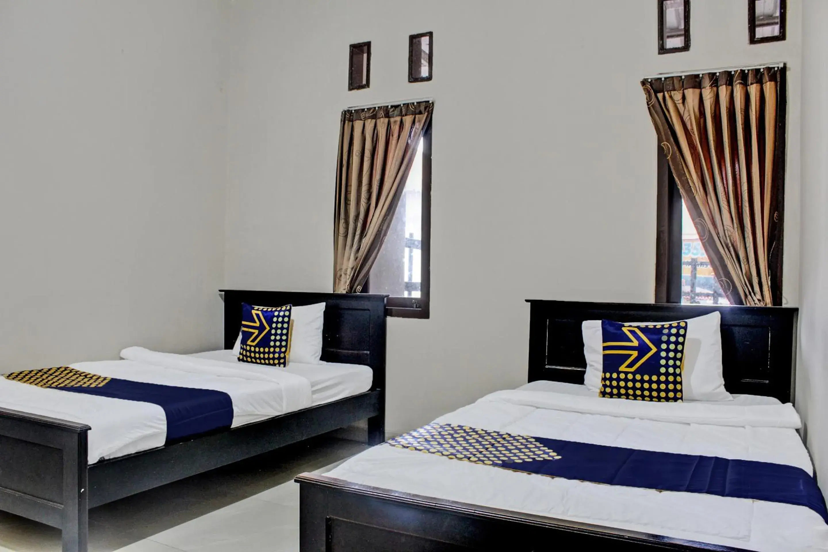 OYO Life 92509 Maulana Guest House Simpur OYO Life 92509 Maulana Guest House Simpur