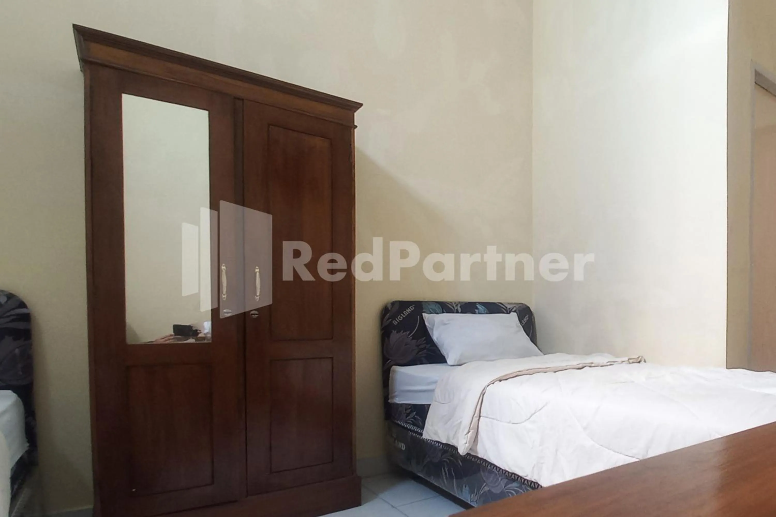 Bedroom, Bed in Sakeena Syariah Purwodadi RedPartner