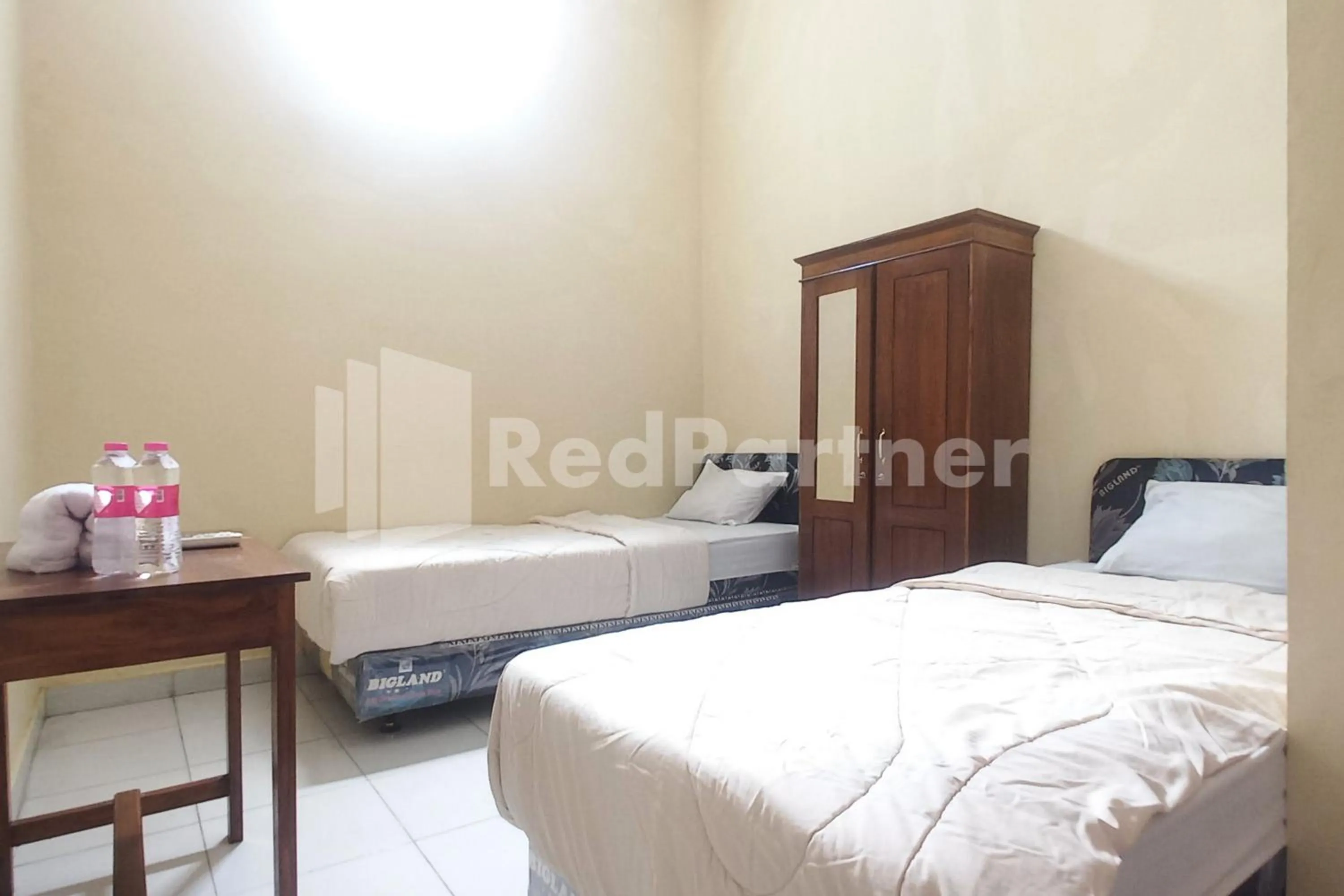 Bedroom, Bed in Sakeena Syariah Purwodadi RedPartner