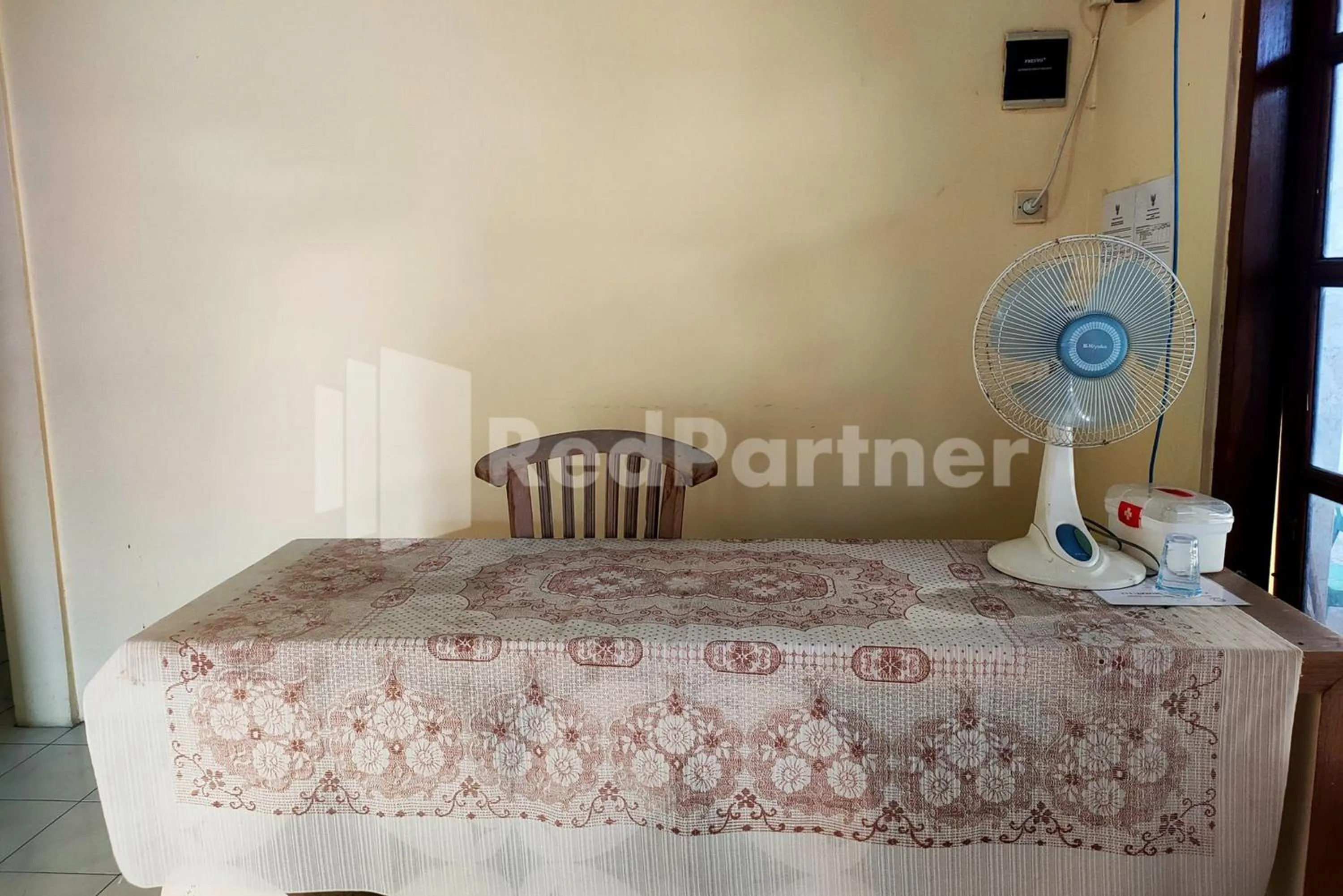 Lobby or reception, Bed in Sakeena Syariah Purwodadi RedPartner