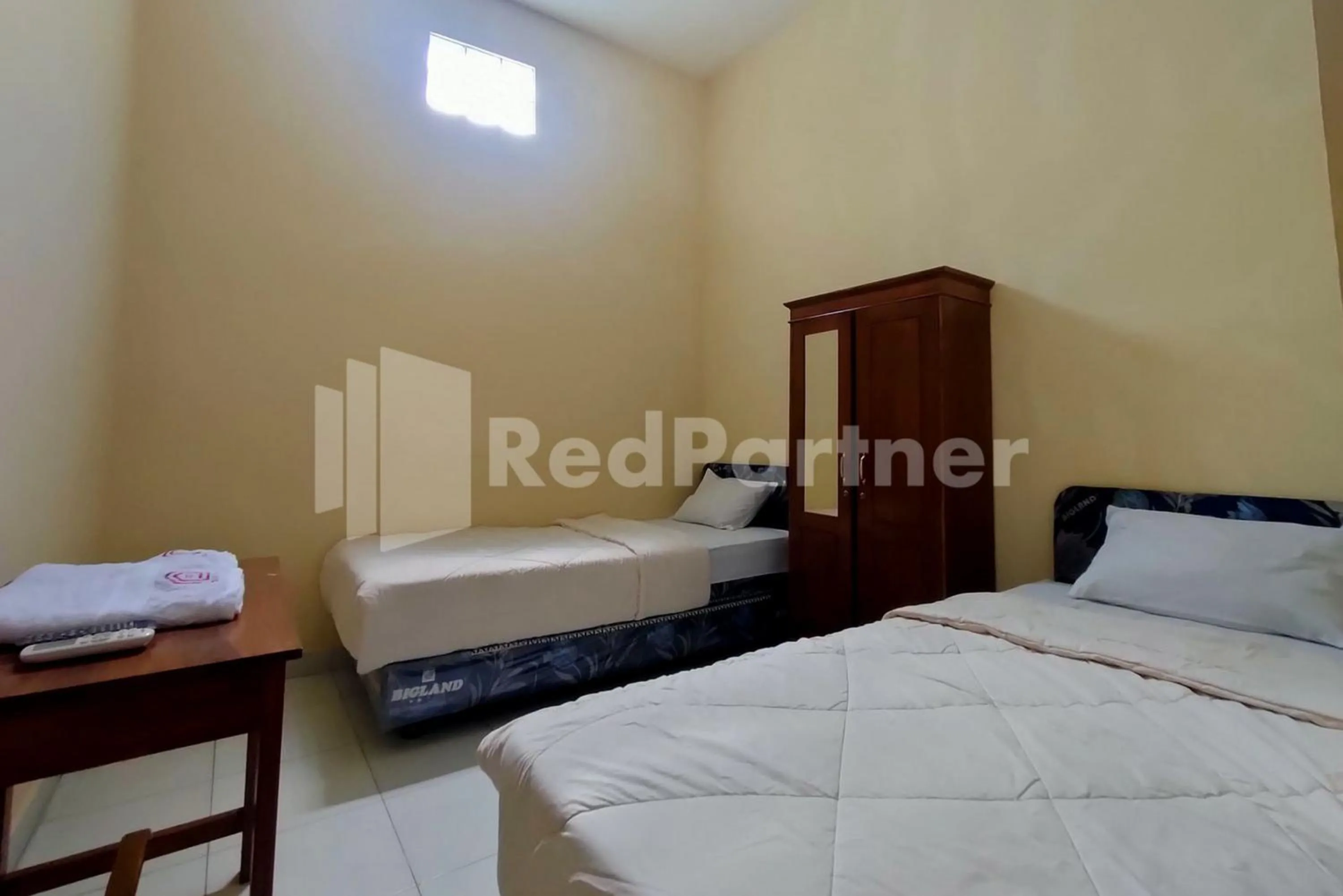 Bedroom, Bed in Sakeena Syariah Purwodadi RedPartner