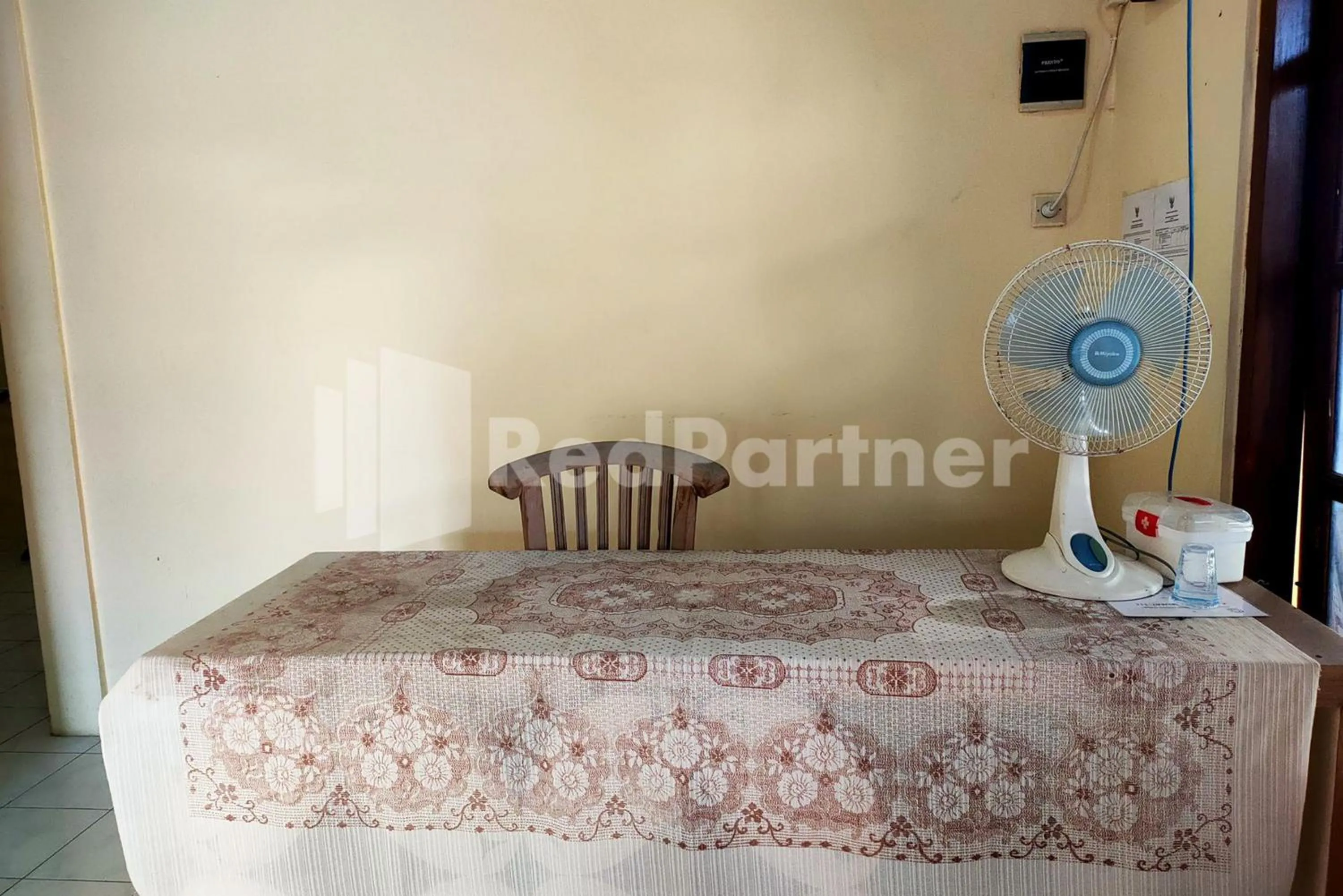 Lobby or reception, Bed in Sakeena Syariah Purwodadi RedPartner