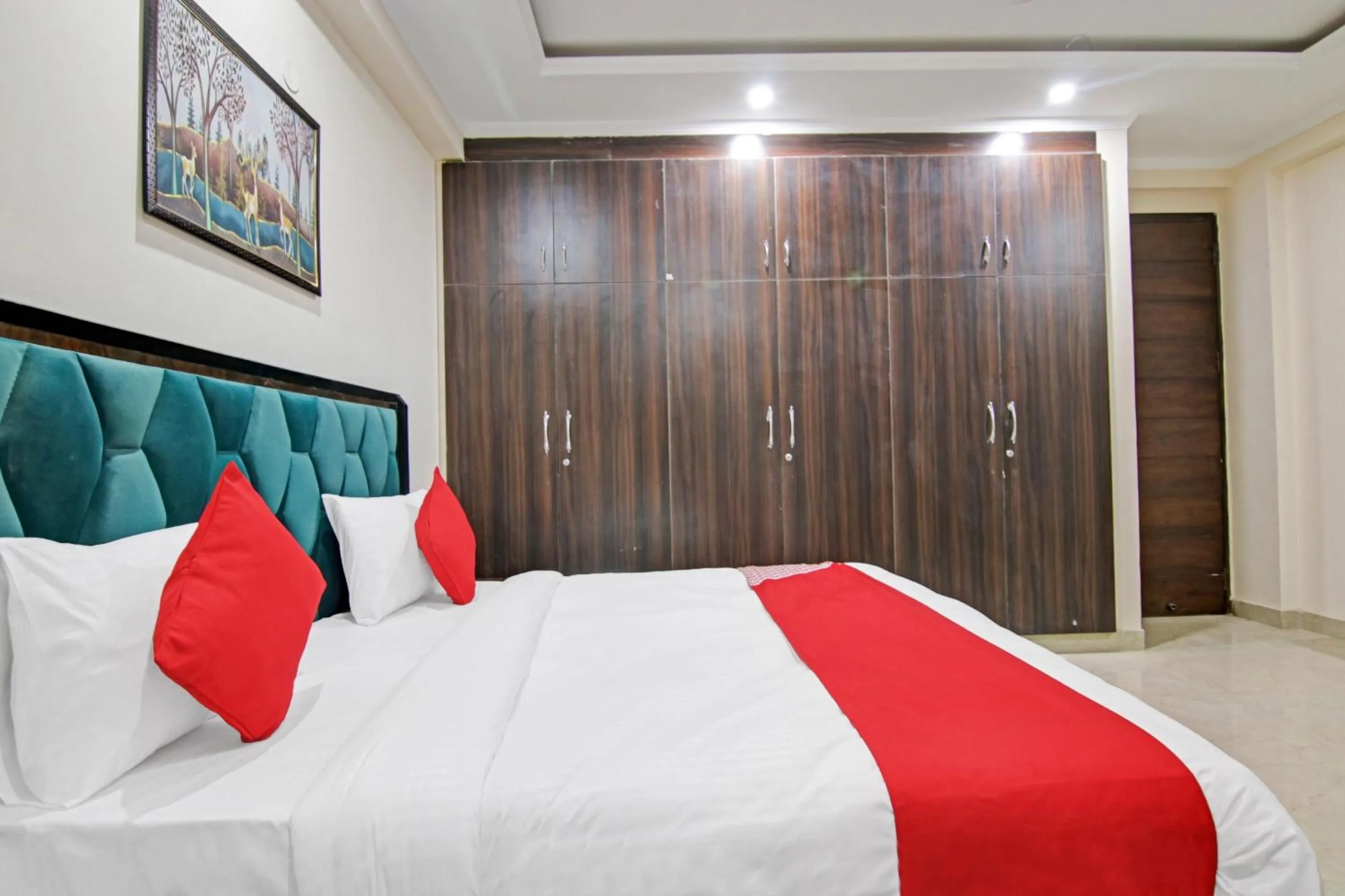 Bedroom, Bed in Hotel O Pristine