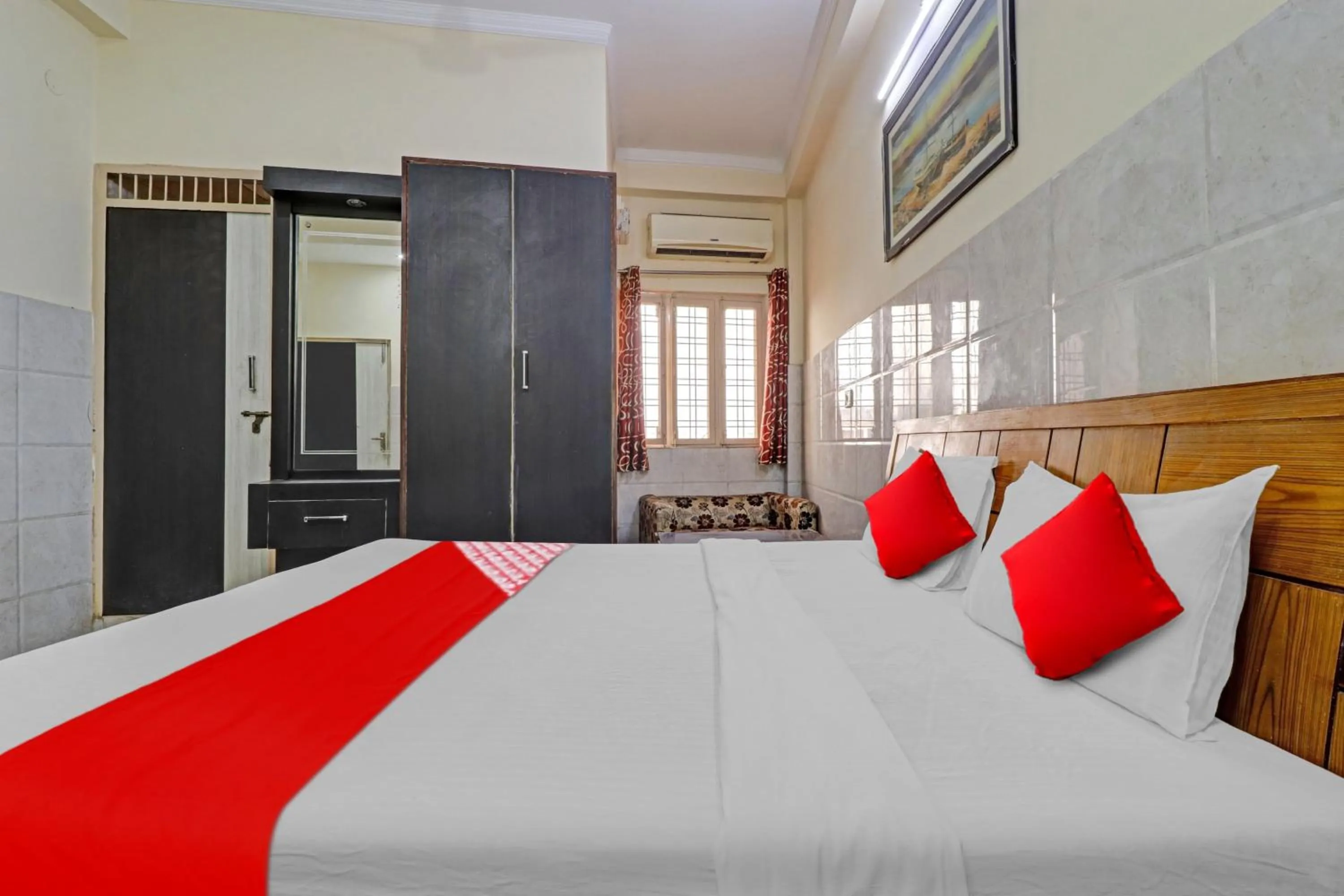 Lobby or reception, Bed in Hotel O Vishal Paradise