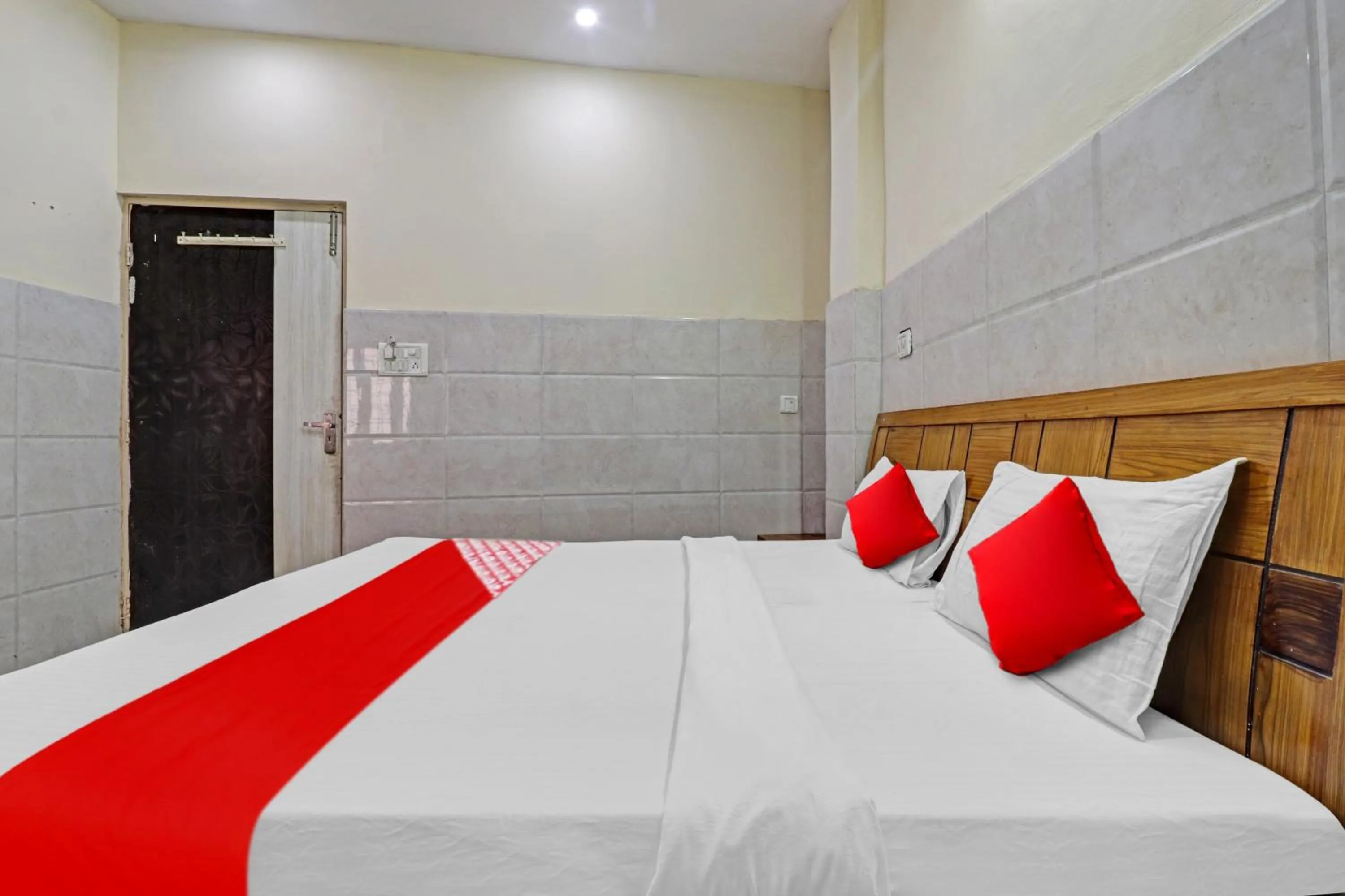 Bedroom, Bed in Hotel O Vishal Paradise