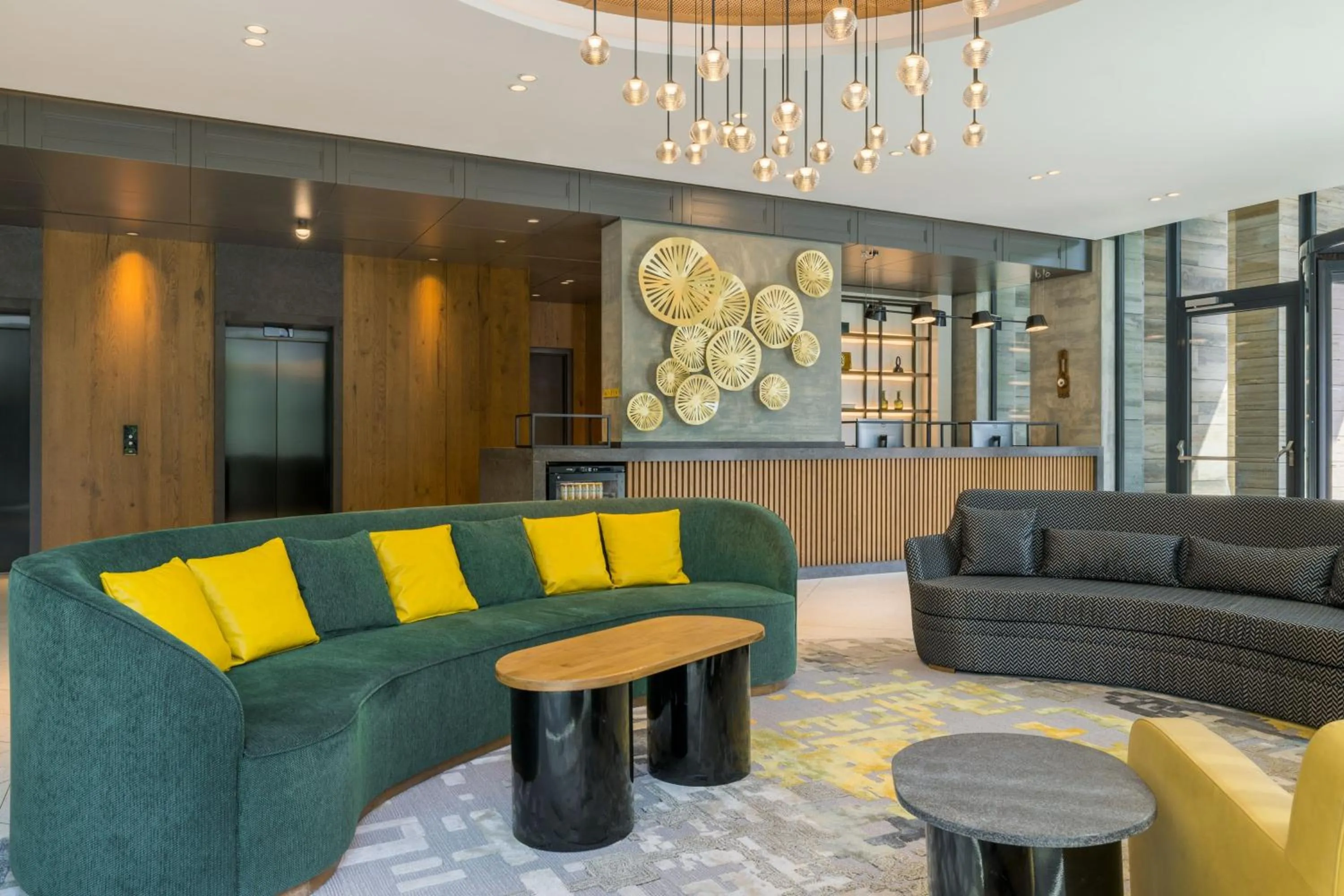 Lobby or reception in Four Points by Sheraton Budapest Danube