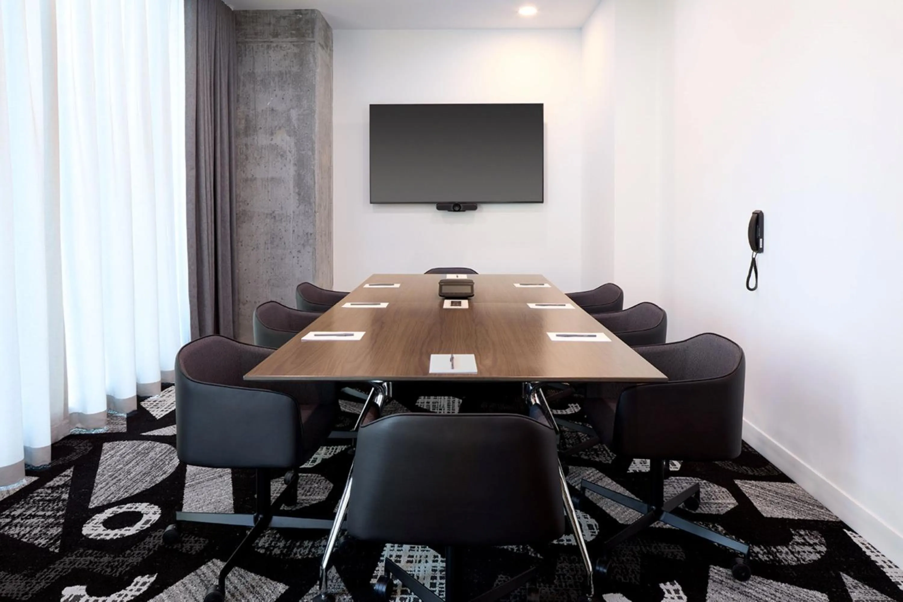 Meeting/conference room in Courtyard by Marriott Montreal Laval