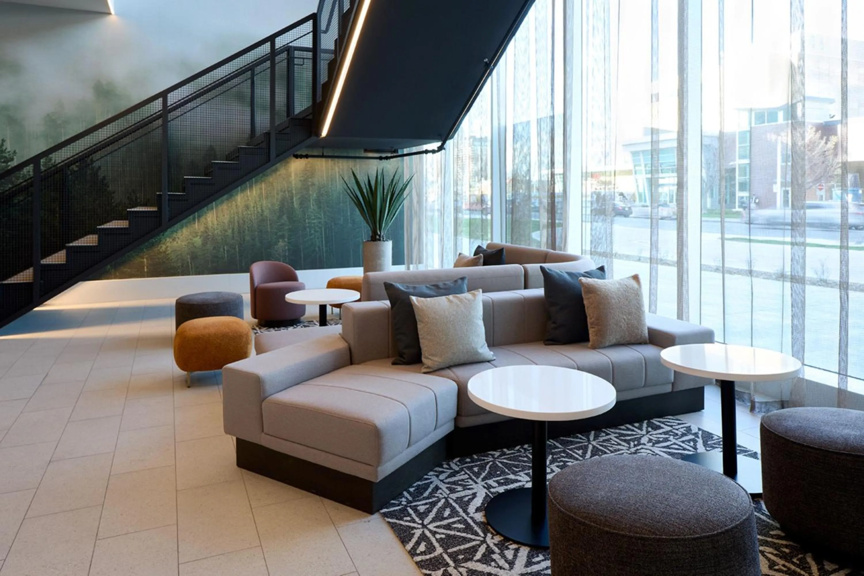 Lobby or reception in Courtyard by Marriott Montreal Laval