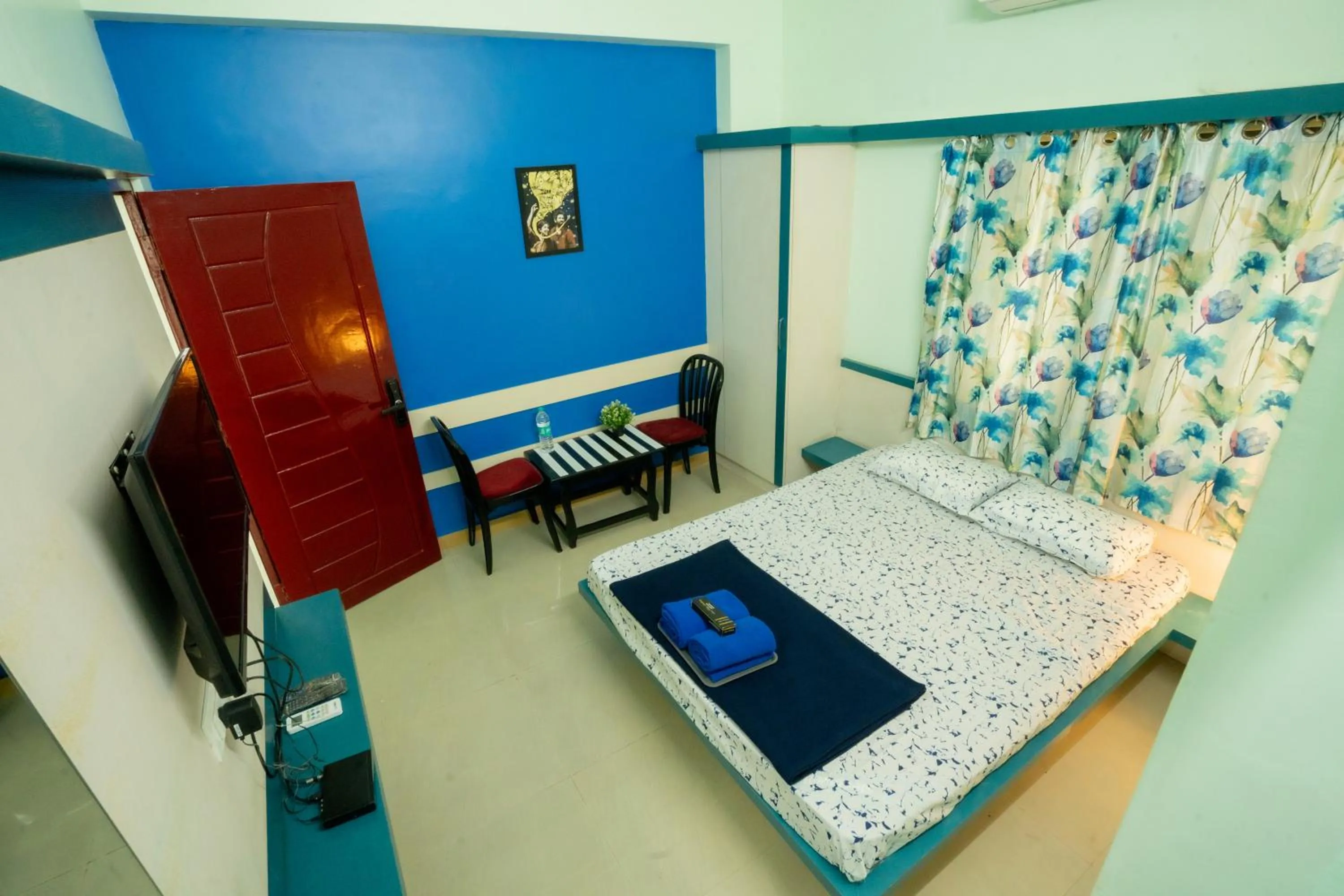 TV and multimedia, Bed in Sree Theja Residency