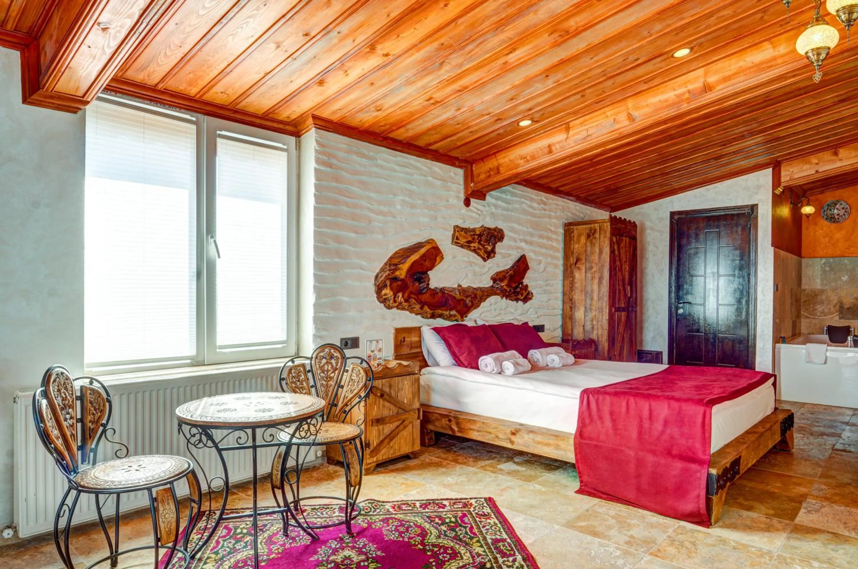 Photo of the whole room, Bed in Moonlight of Cappadocia