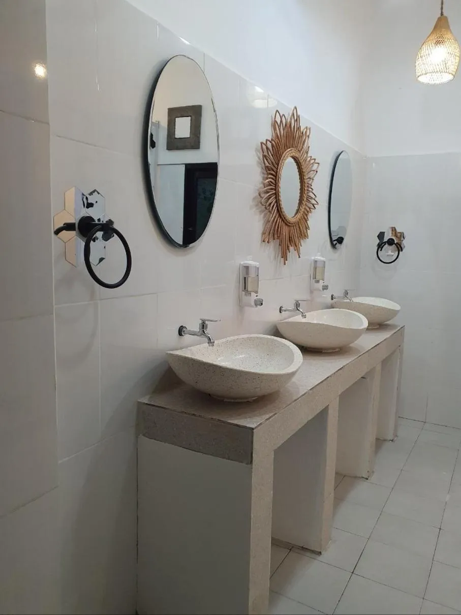 Public Bath in Glam Canggu