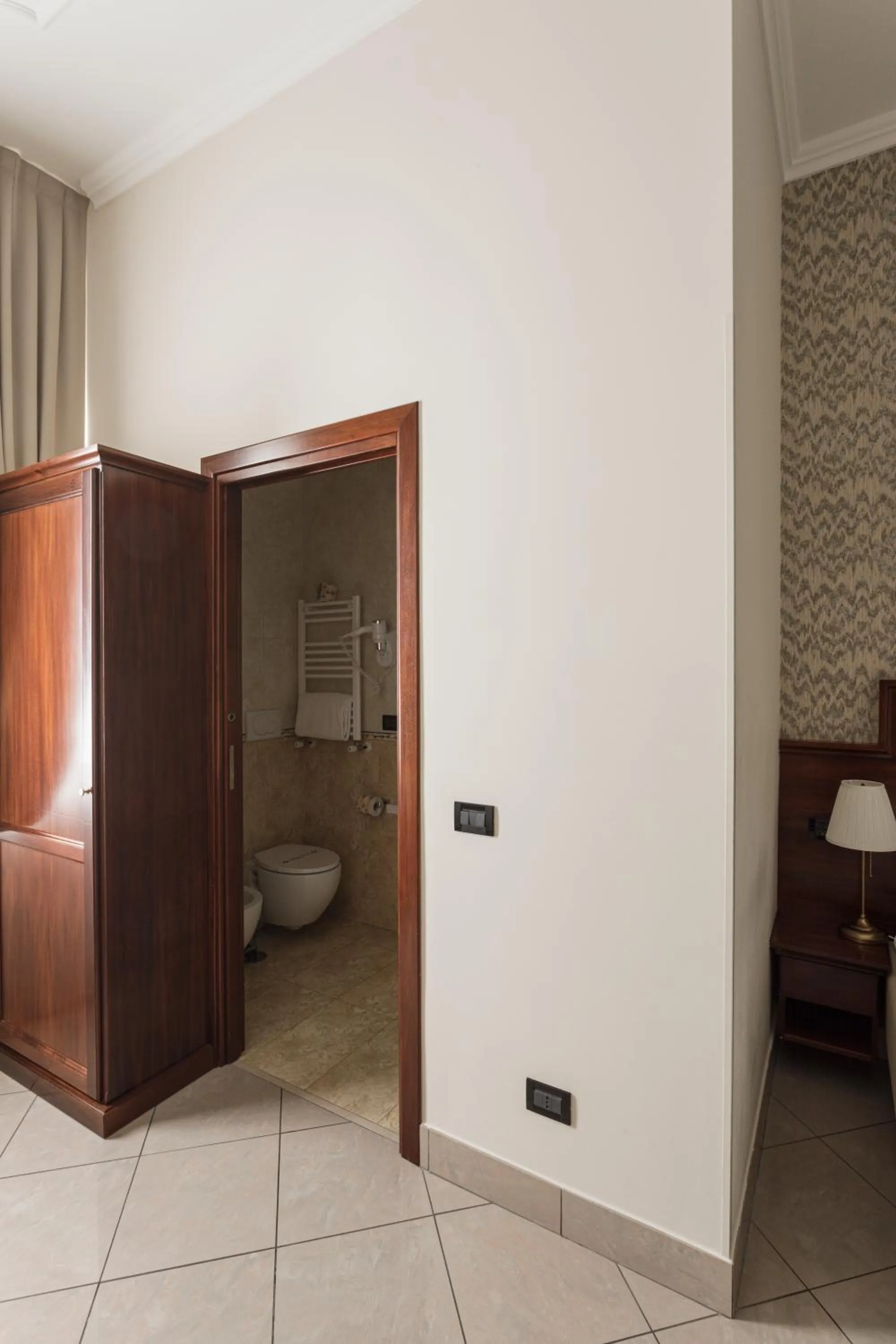 Toilet in Glam Luxury Rome