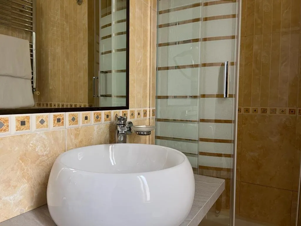 Bathroom in Glam Luxury Rome