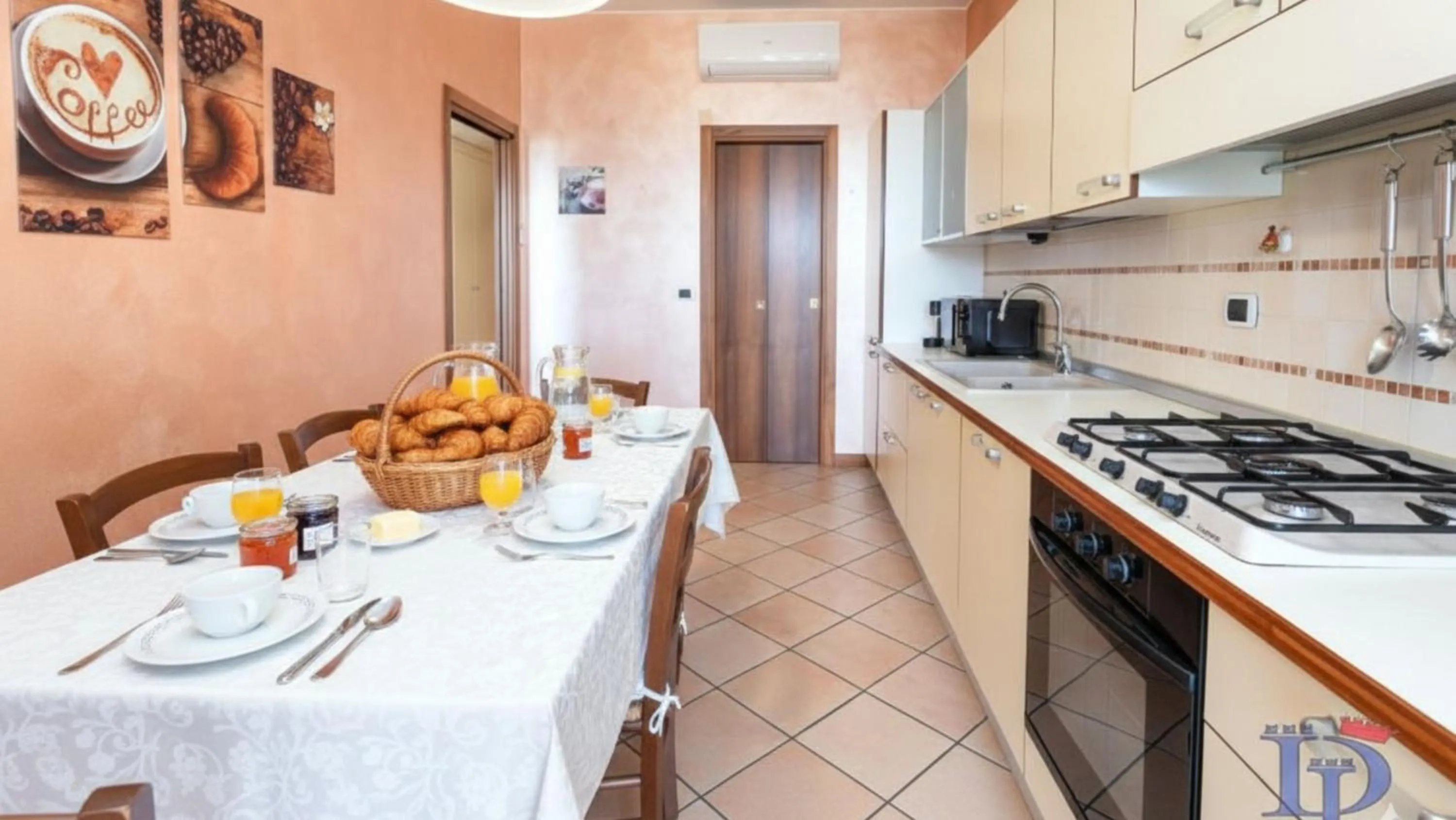 kitchen in Splendido Apartment DesenzanoLoft Official Partner Homes & Villas by Marriott Bonvoy