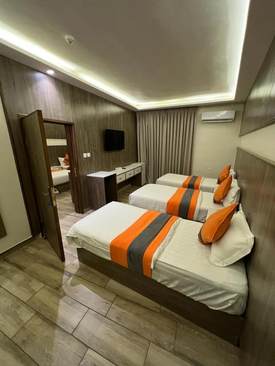 Bedroom, Bed in Sky Hotel