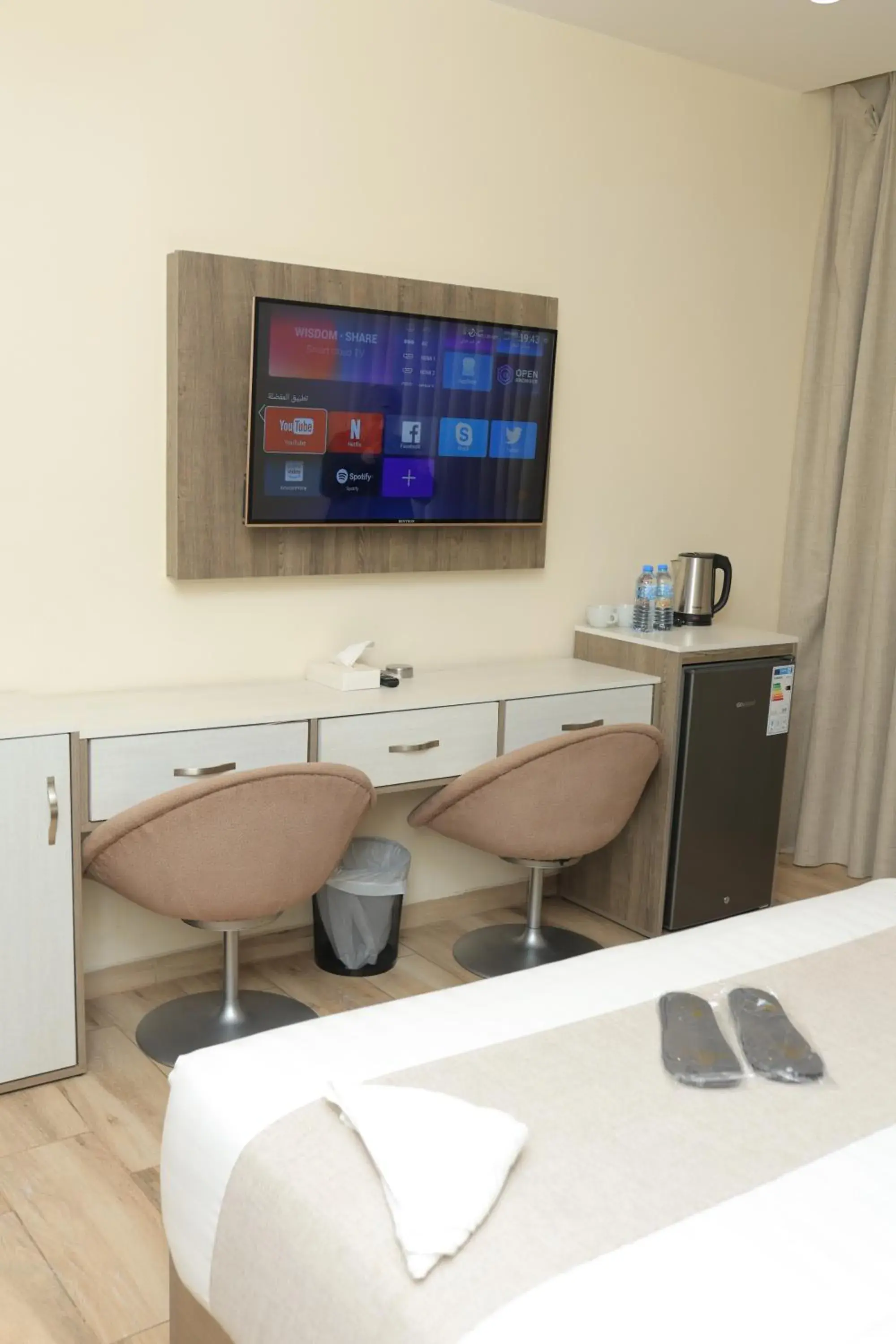 Coffee/tea facilities, Bed in Sky Hotel Coffee/tea facilities, Bed in Sky Hotel