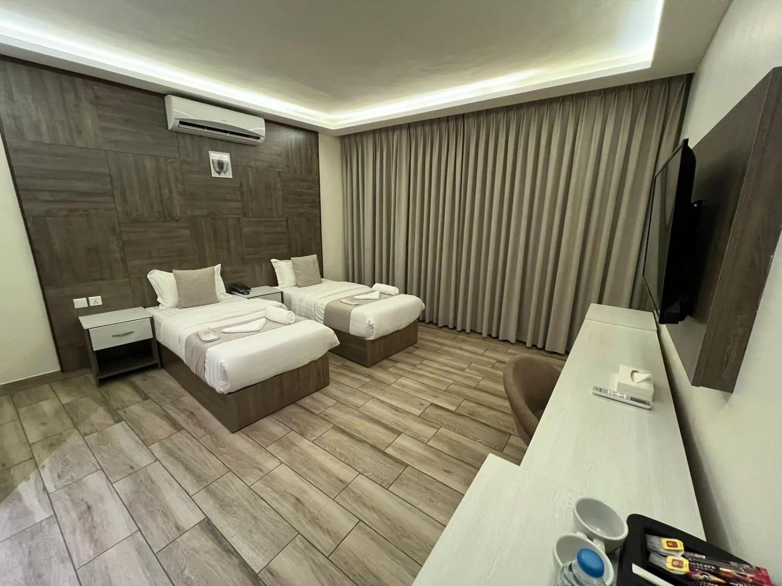 Bedroom, Bed in Sky Hotel