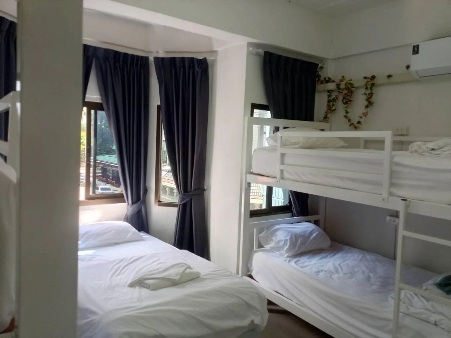 bunk bed, Bed in MONTANA Hotel & Hostel Phuket