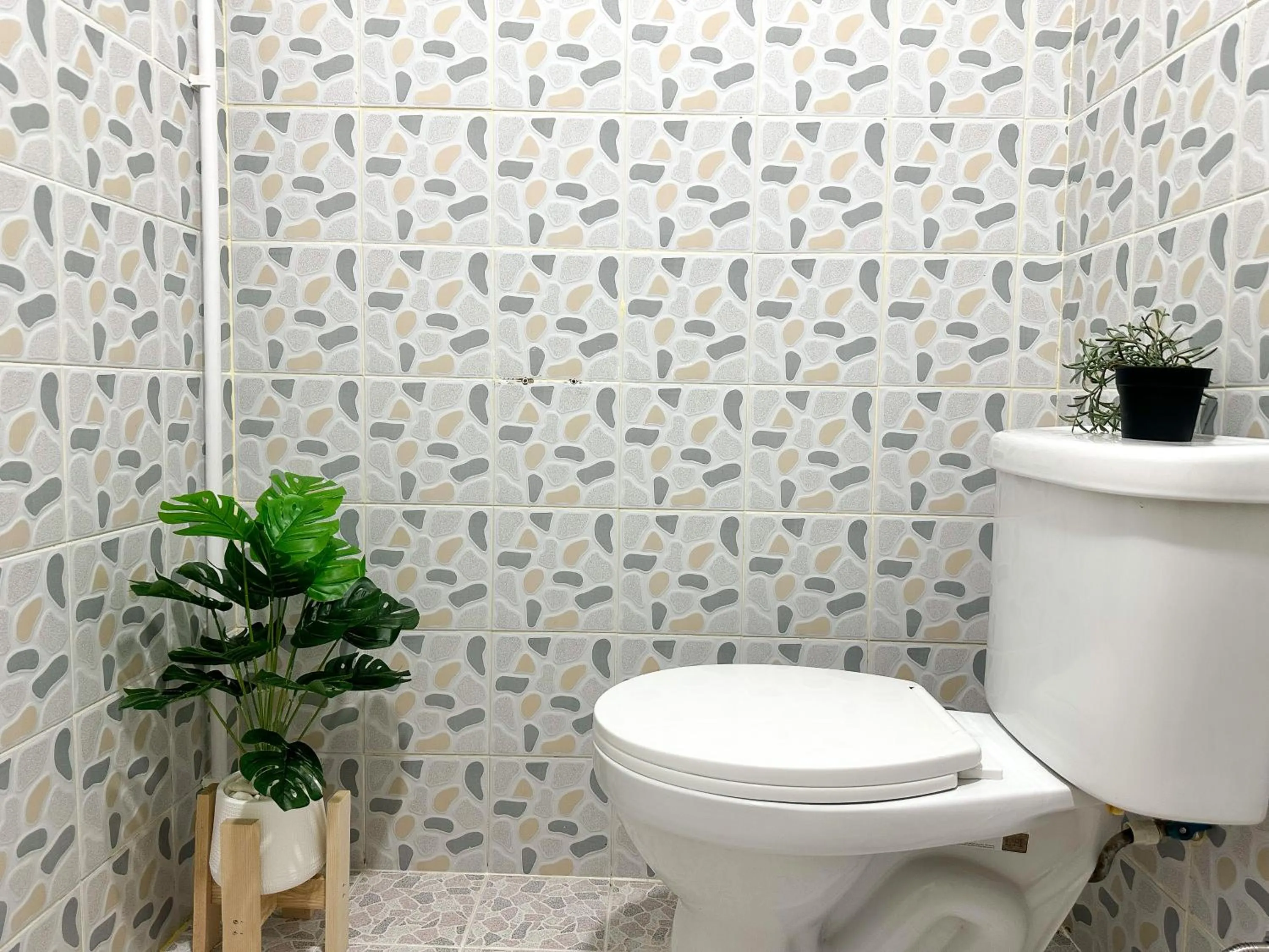 Toilet in MONTANA Hotel & Hostel Phuket