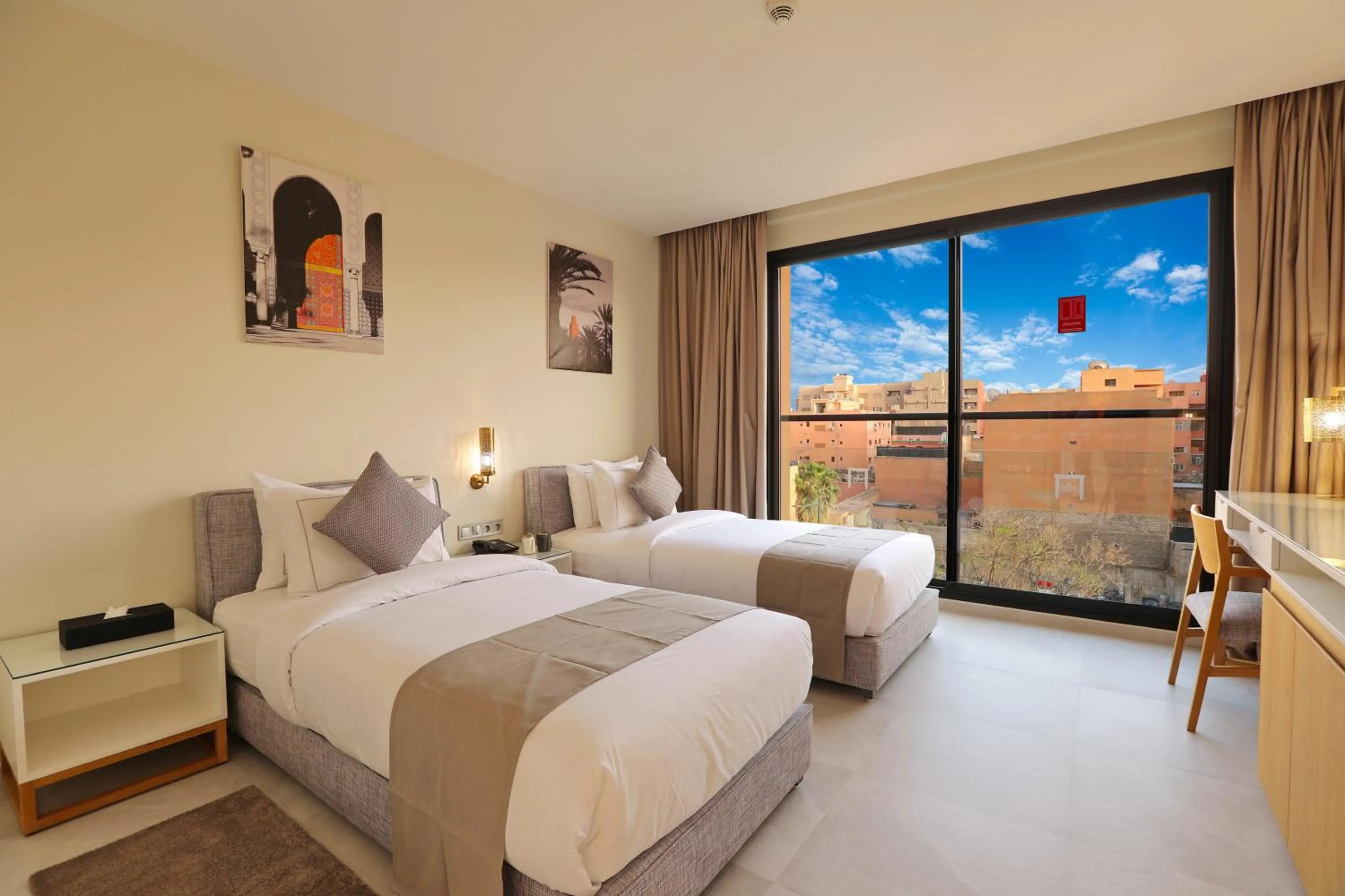 Photo of the whole room, Bed in Ari Boutique Hôtel - Adult Only