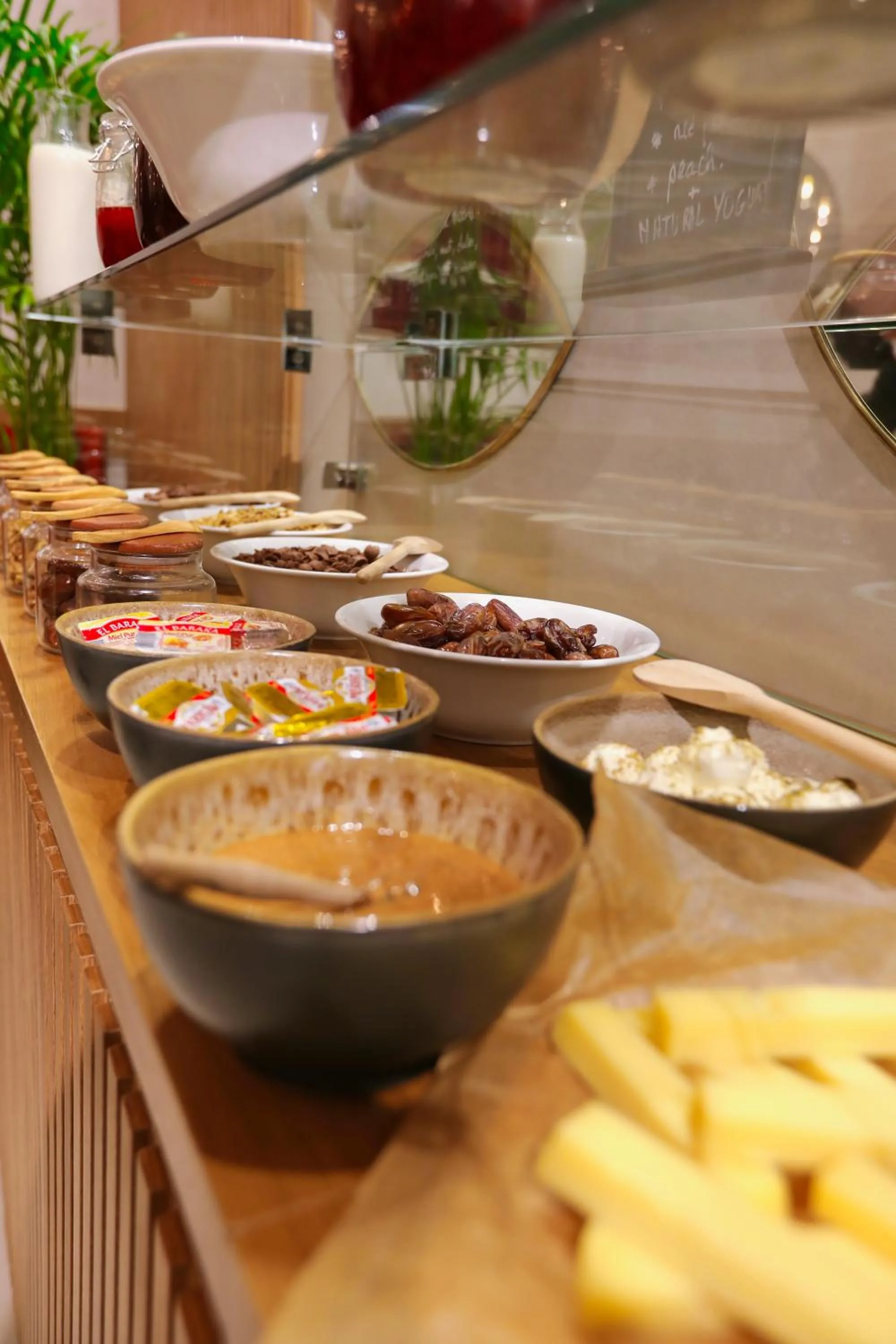 Food and drinks in Ari Boutique Hôtel - Adult Only