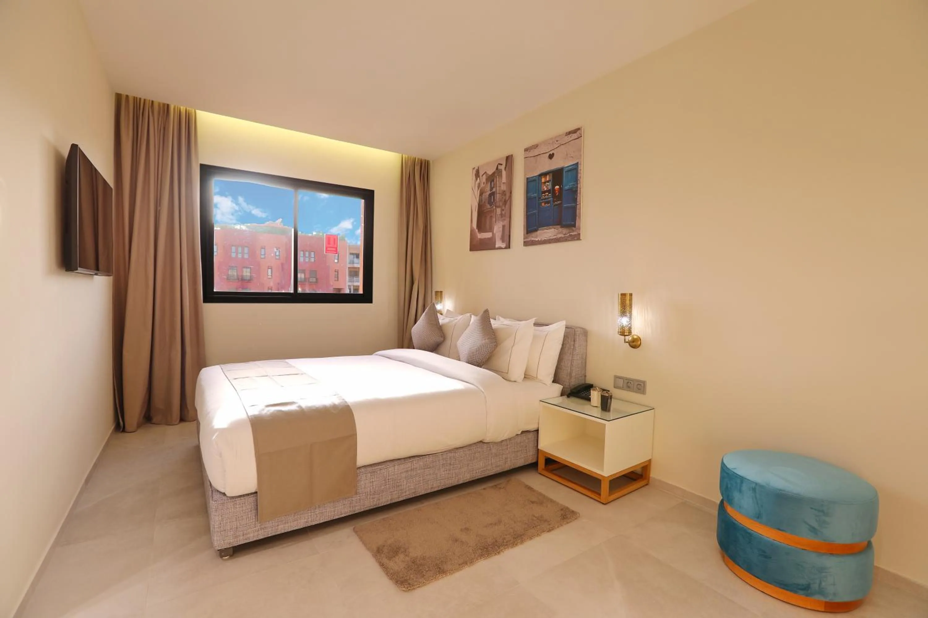 TV and multimedia, Bed in Ari Boutique Hôtel - Adult Only