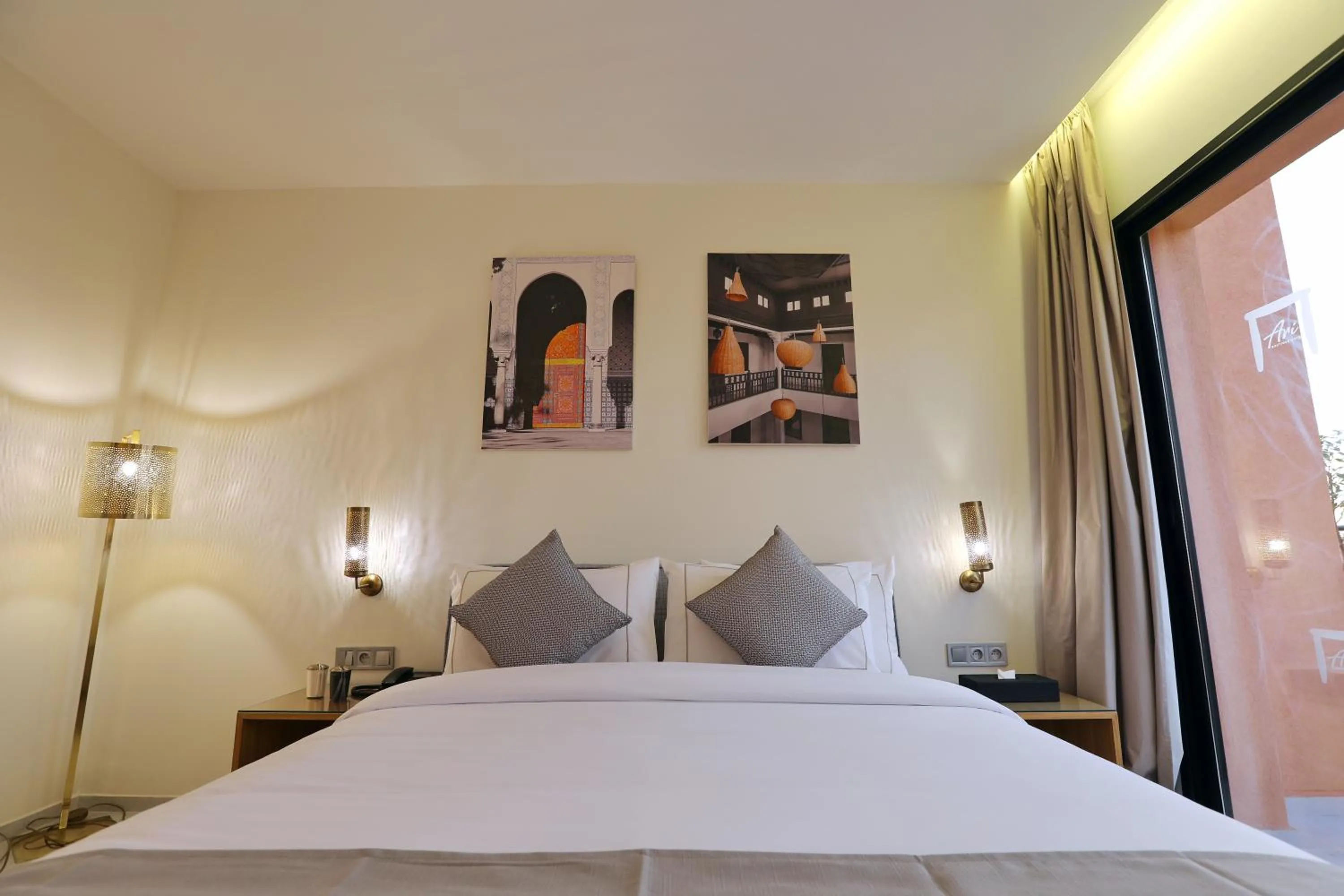 Bed in Ari Boutique Hôtel - Adult Only
