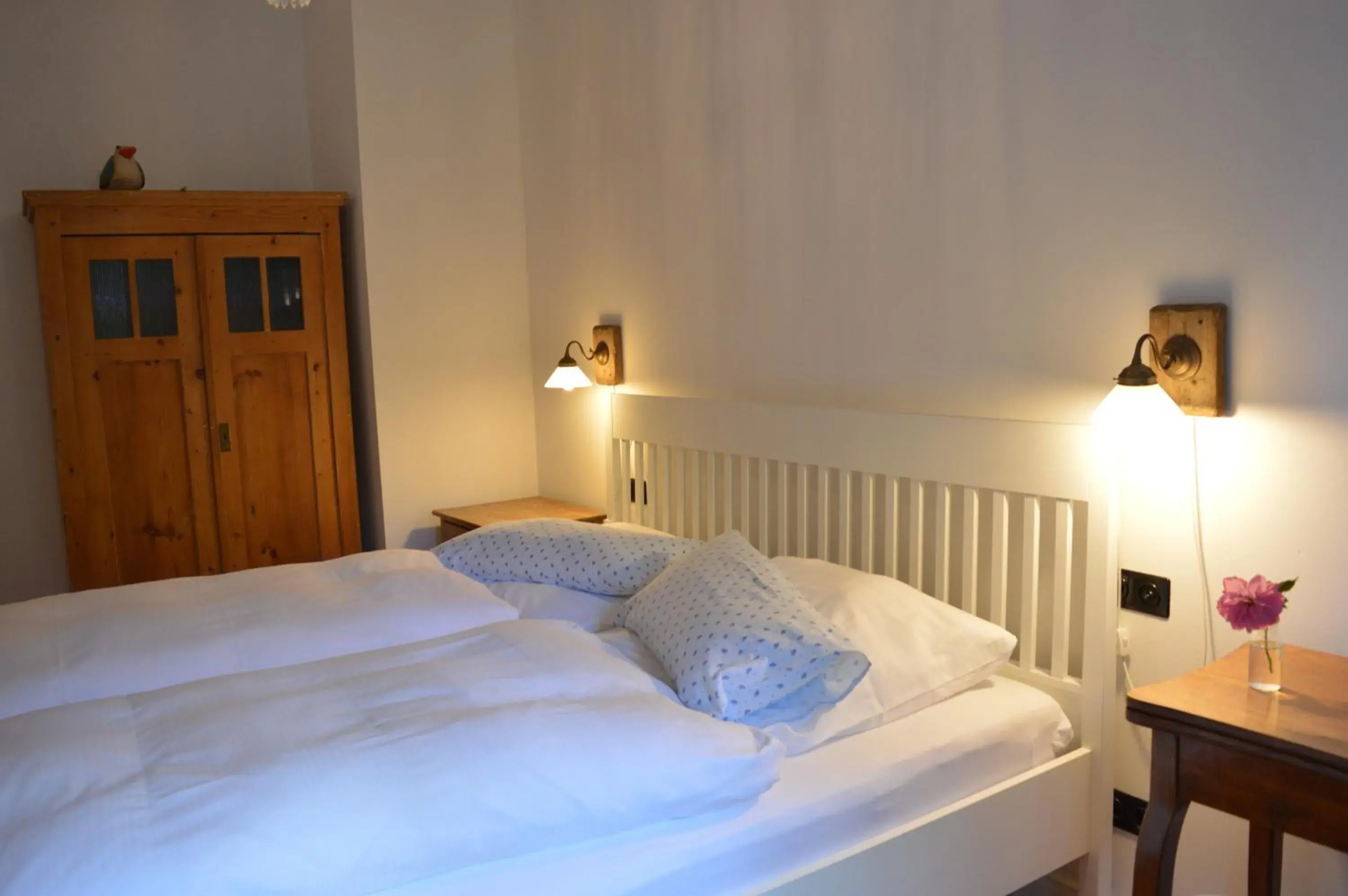 Double Room with Private Bathroom - single occupancy in Burger Fährhaus Double Room with Private Bathroom - single occupancy in Burger Fährhaus