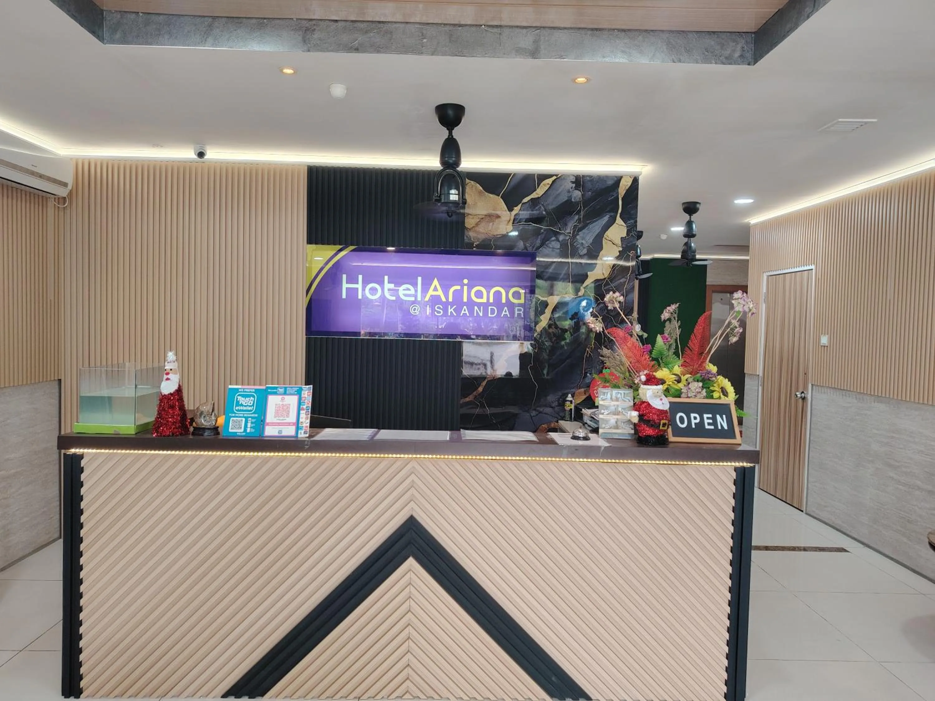 Golden Leaf Boutique Hotel Nusa Idaman Formerly Known as Ariana Hotel