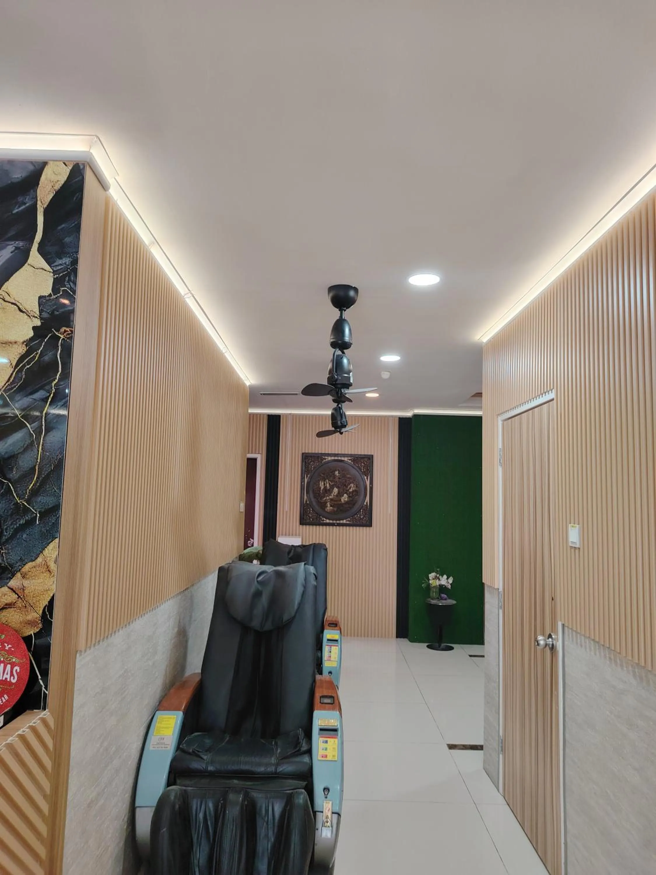 Golden Leaf Boutique Hotel Nusa Idaman Formerly Known as Ariana Hotel