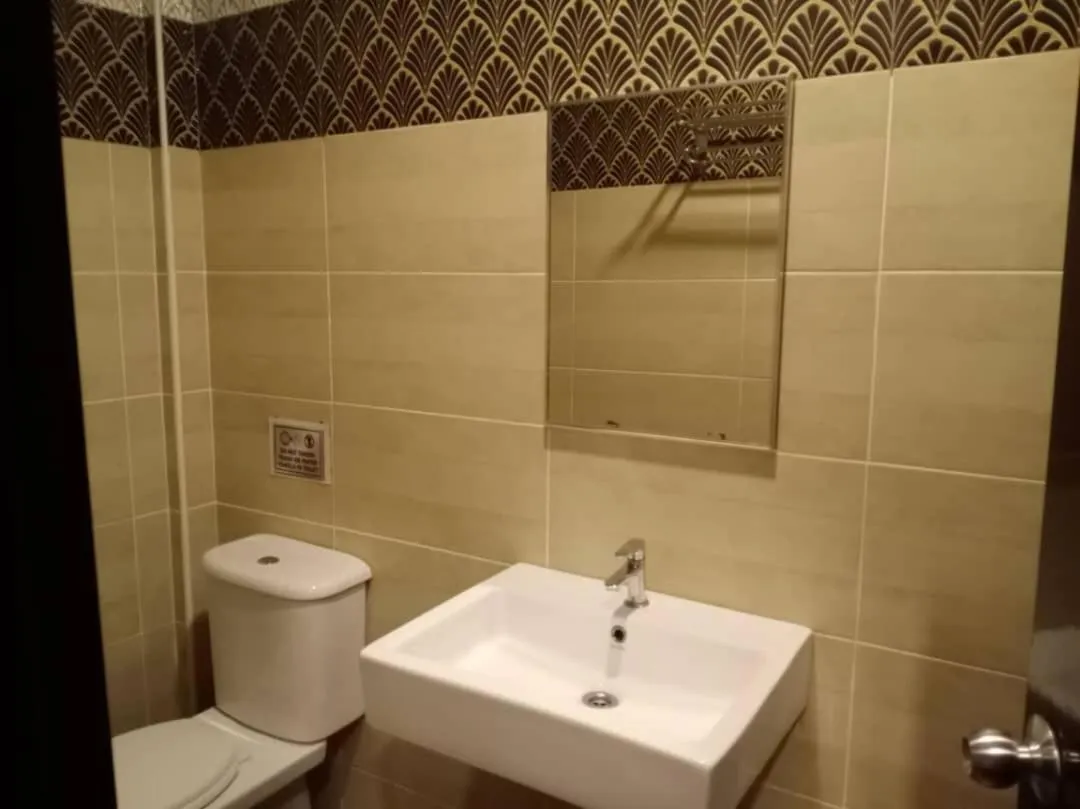 Golden Leaf Boutique Hotel Nusa Idaman Formerly Known as Ariana Hotel