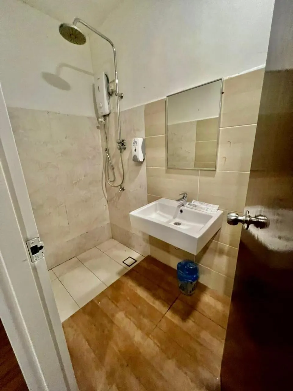 Golden Leaf Boutique Hotel Nusa Idaman Formerly Known as Ariana Hotel