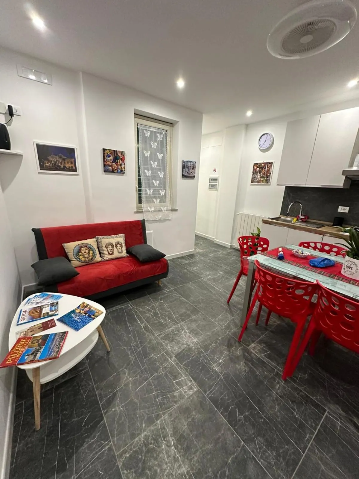 Large flat near Botanical Garden & Central Station