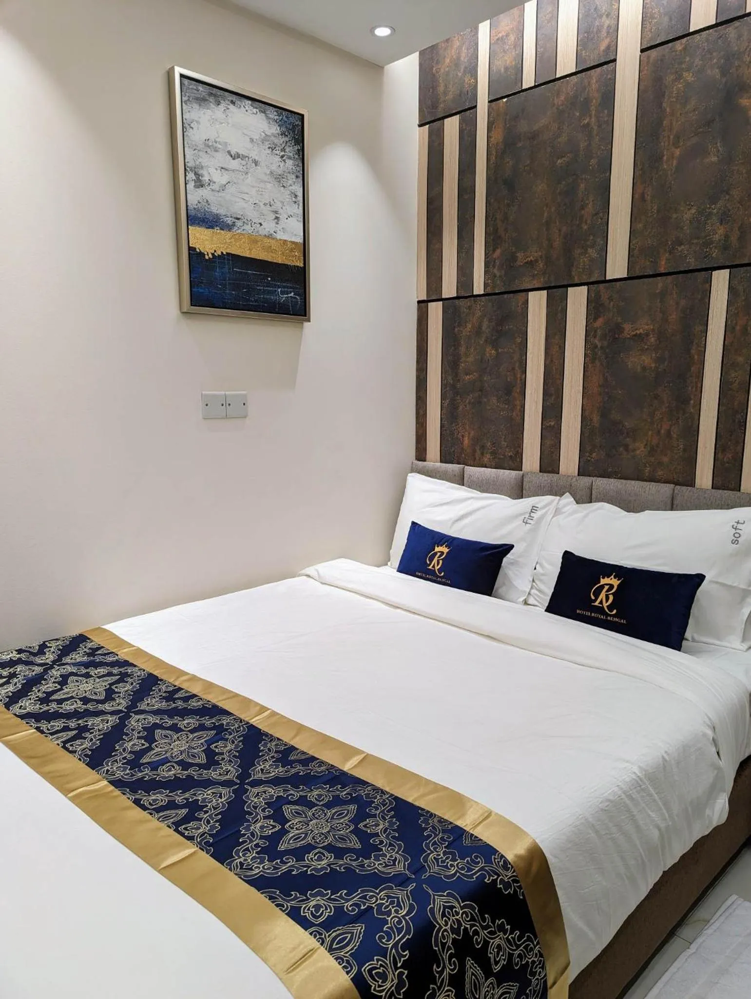 Bed in Hotel Royal Bengal