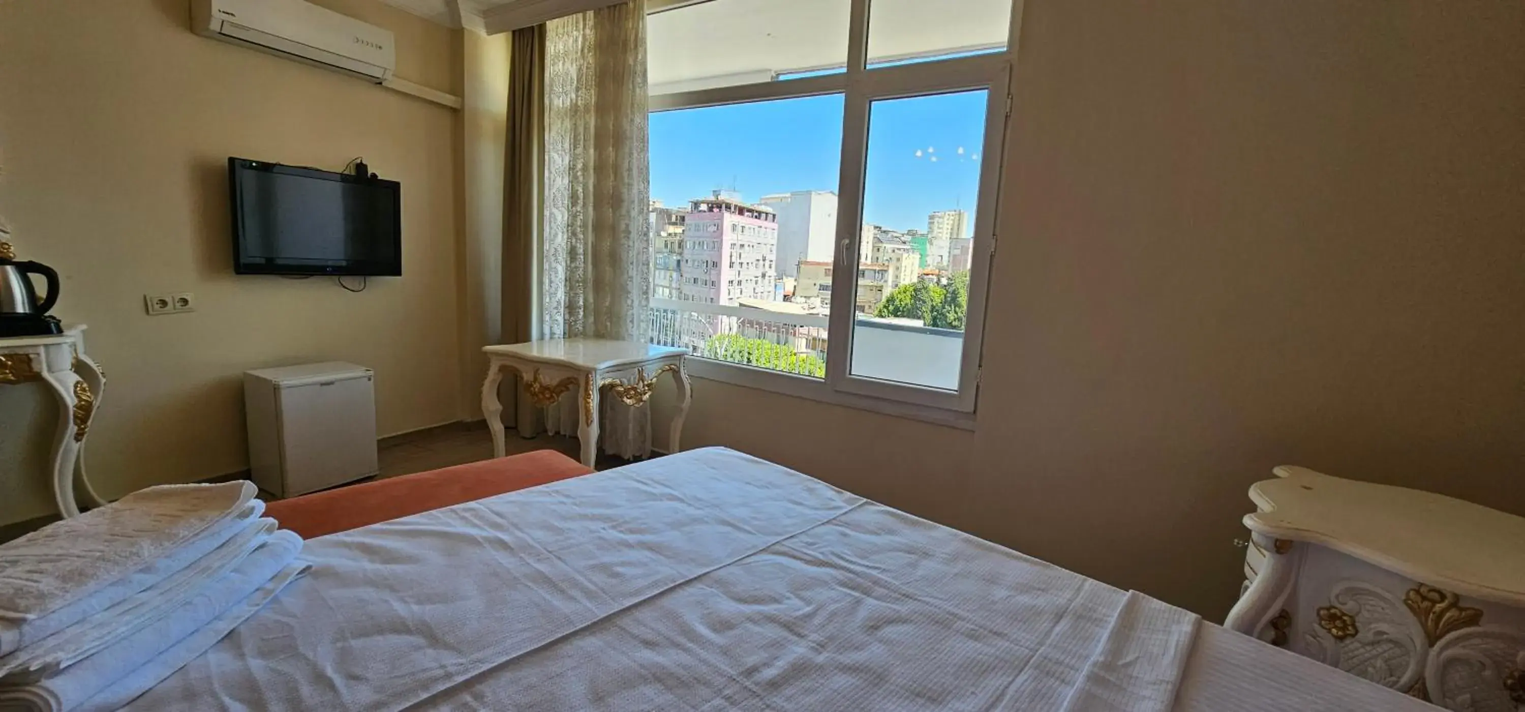 Bed in Adana Koza Hotel Bed in Adana Koza Hotel