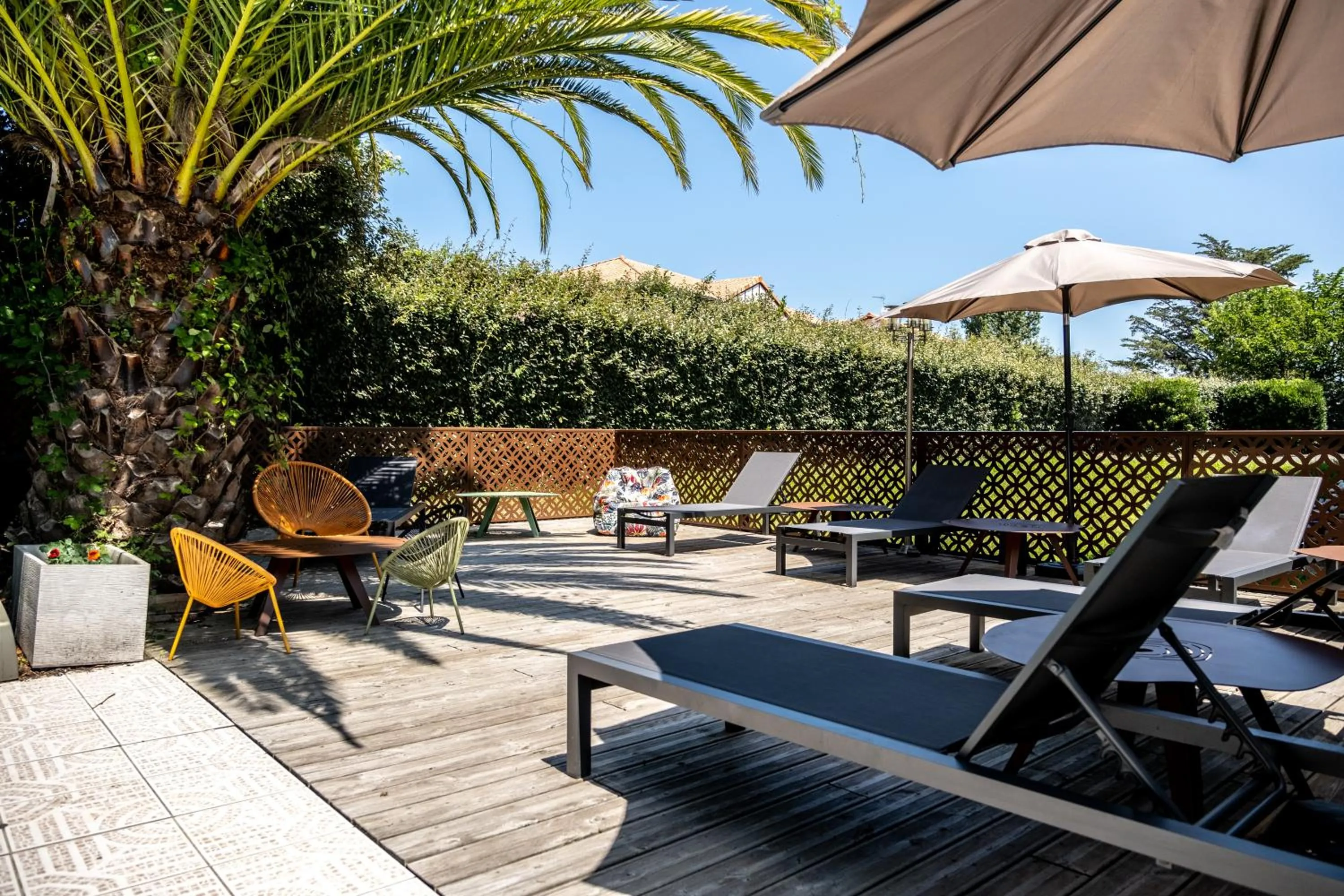 Pool view in Résidence Château d'Acotz - Appartements avec piscine à 300m des Plages & Océan