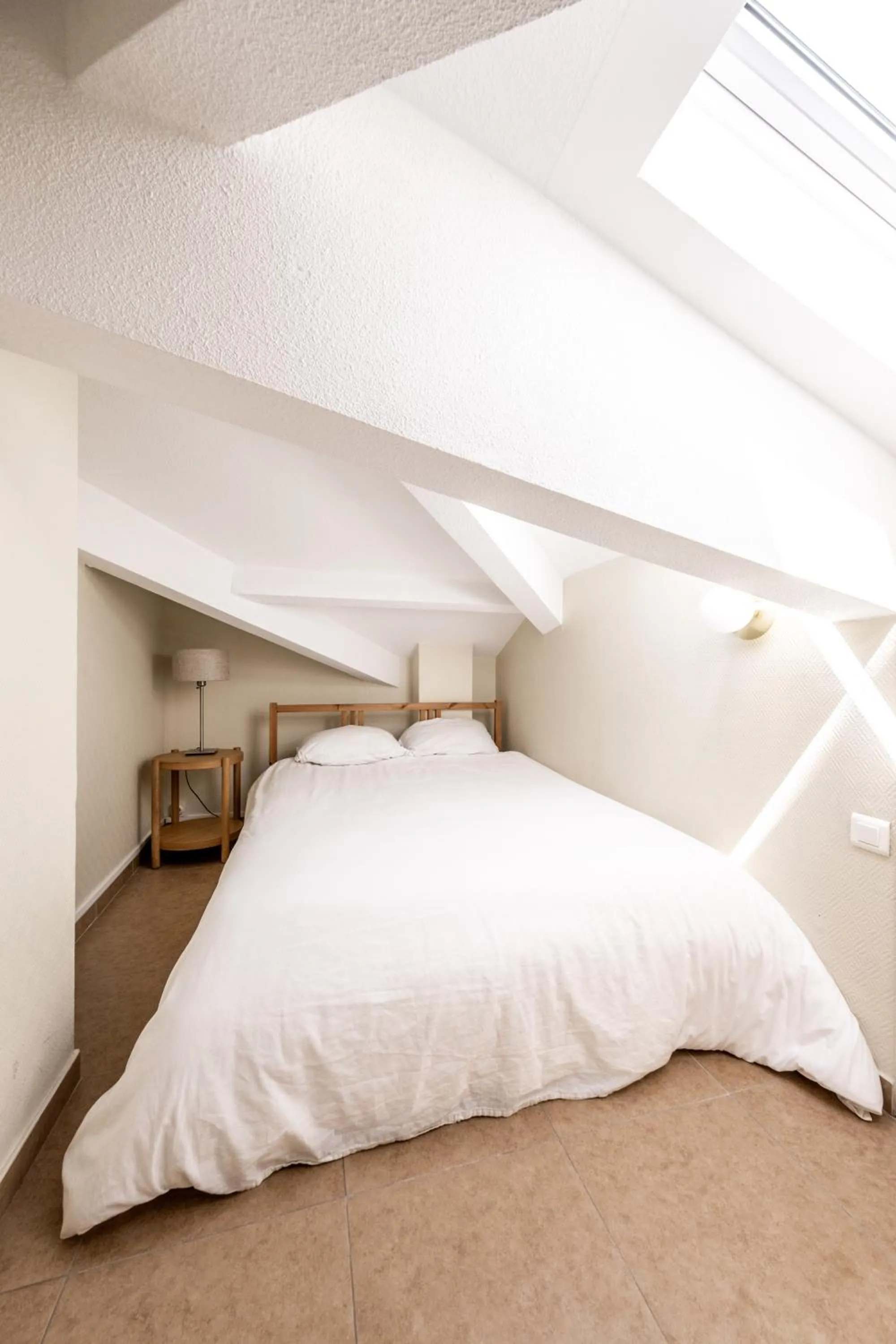 Bed in Résidence Château d'Acotz - Appartements avec piscine à 300m des Plages & Océan