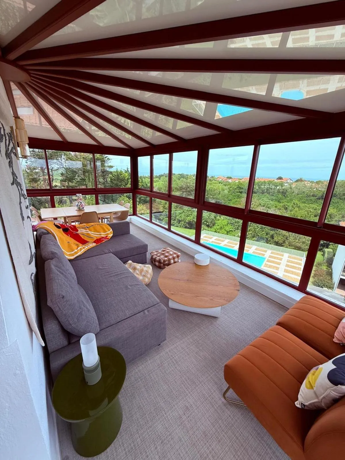 Patio in Résidence Château d'Acotz - Appartements avec piscine à 300m des Plages & Océan